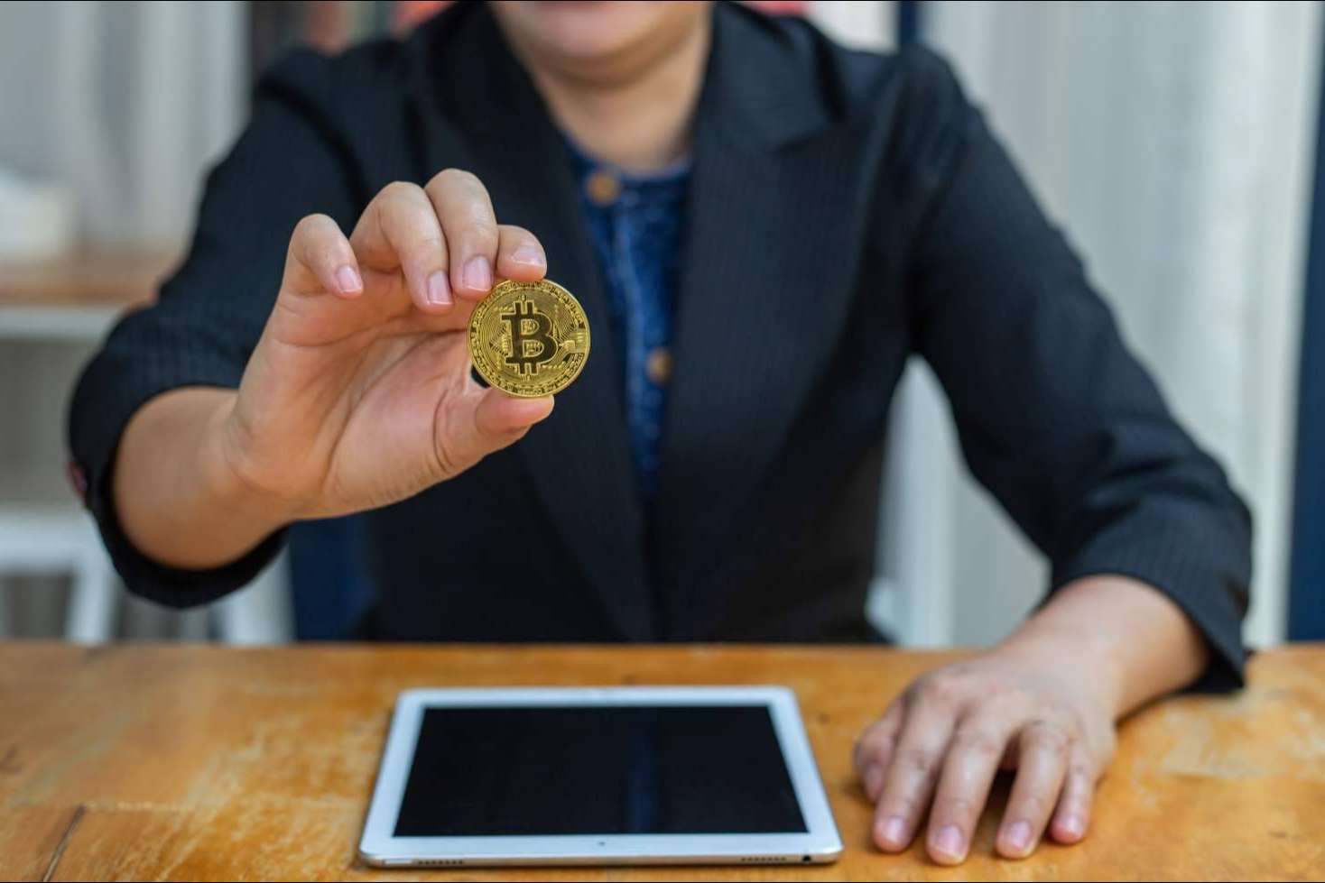Servicios en tributación de minado de criptomonedas con Ilia Consulting