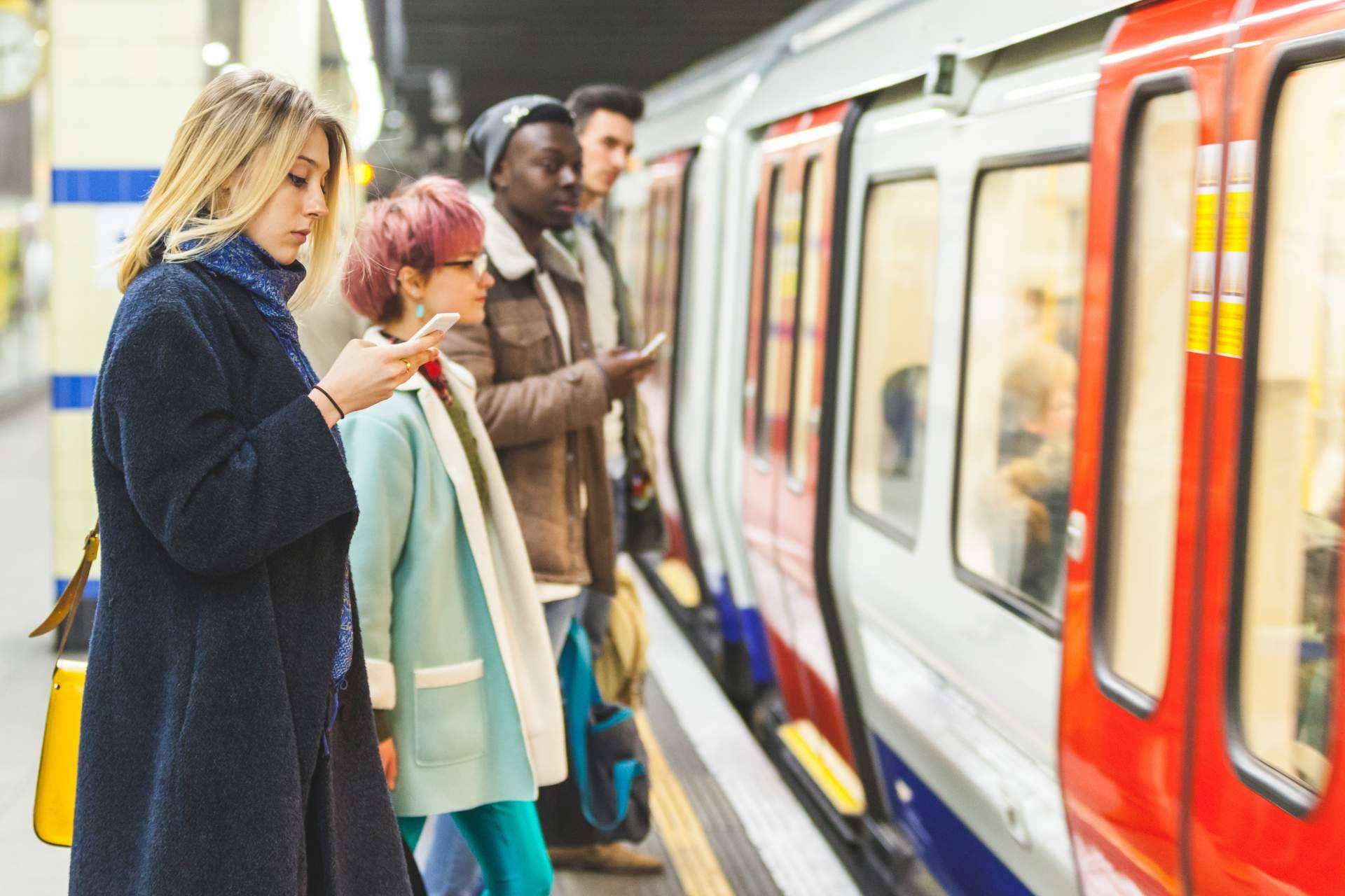 ¿Por qué diseñar una estrategia de publicidad en el metro de Madrid? Ecco Diez