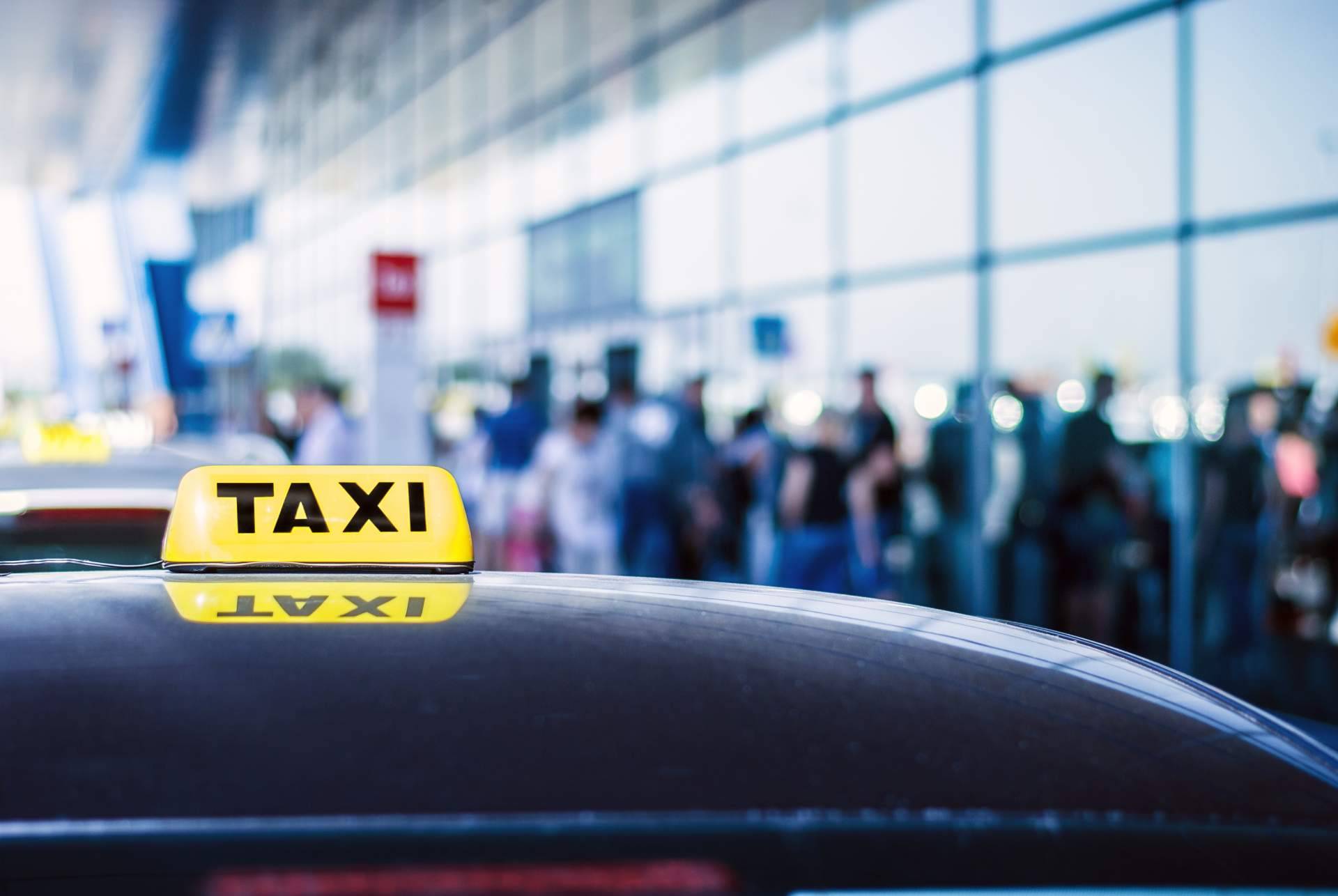 ¿Dónde encontrar un servicio de taxi en Castelldefels?: Taxis Castelldefels