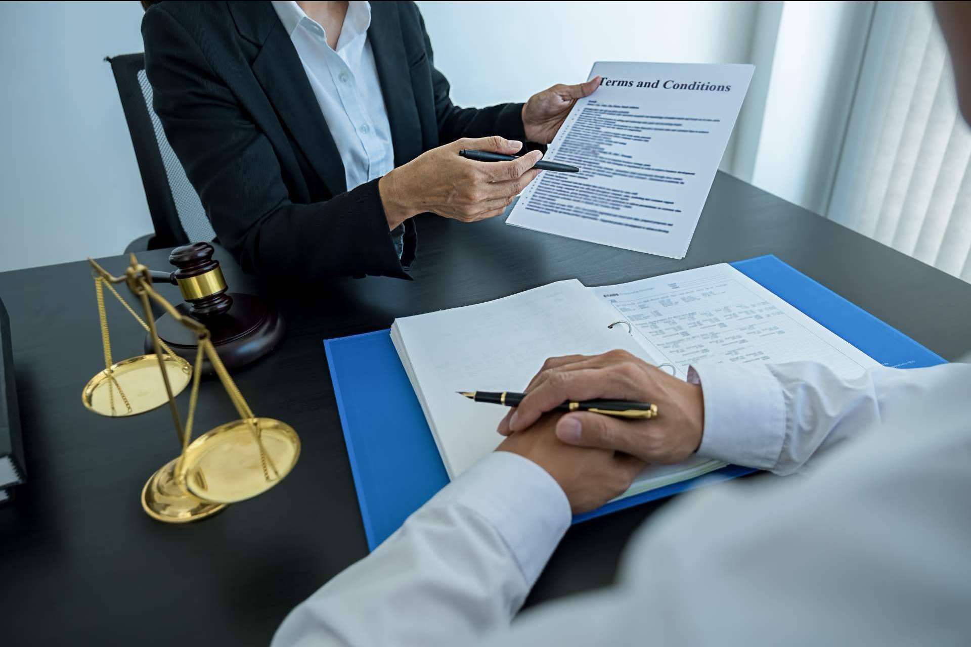 Expediente Jurídico: los temas jurídicos a los que se dedica y la importancia del derecho laboral