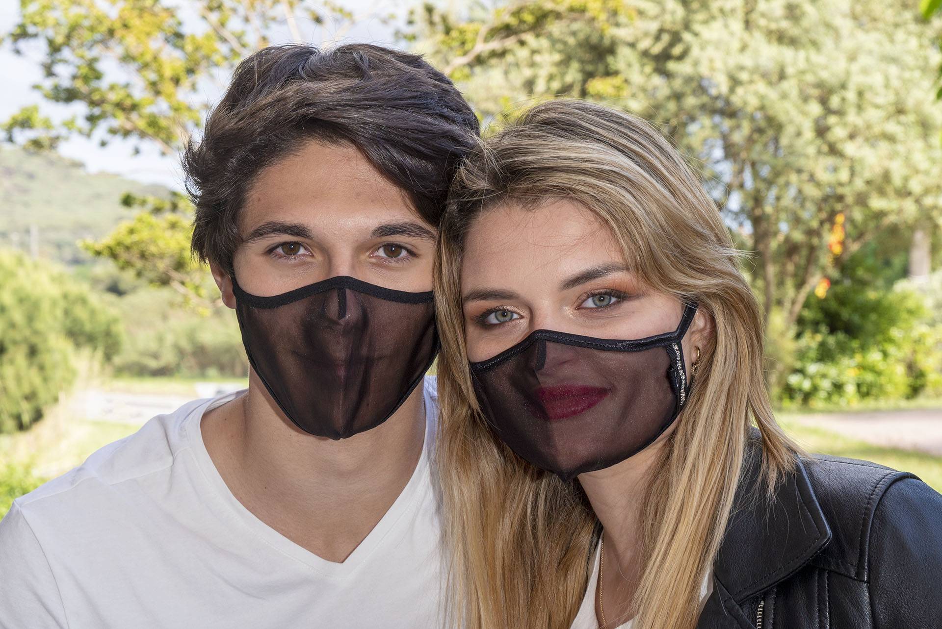 El colectivo docente encuentra en la mascarilla transparente de Xula un accesorio perfecto para la vuelta al cole