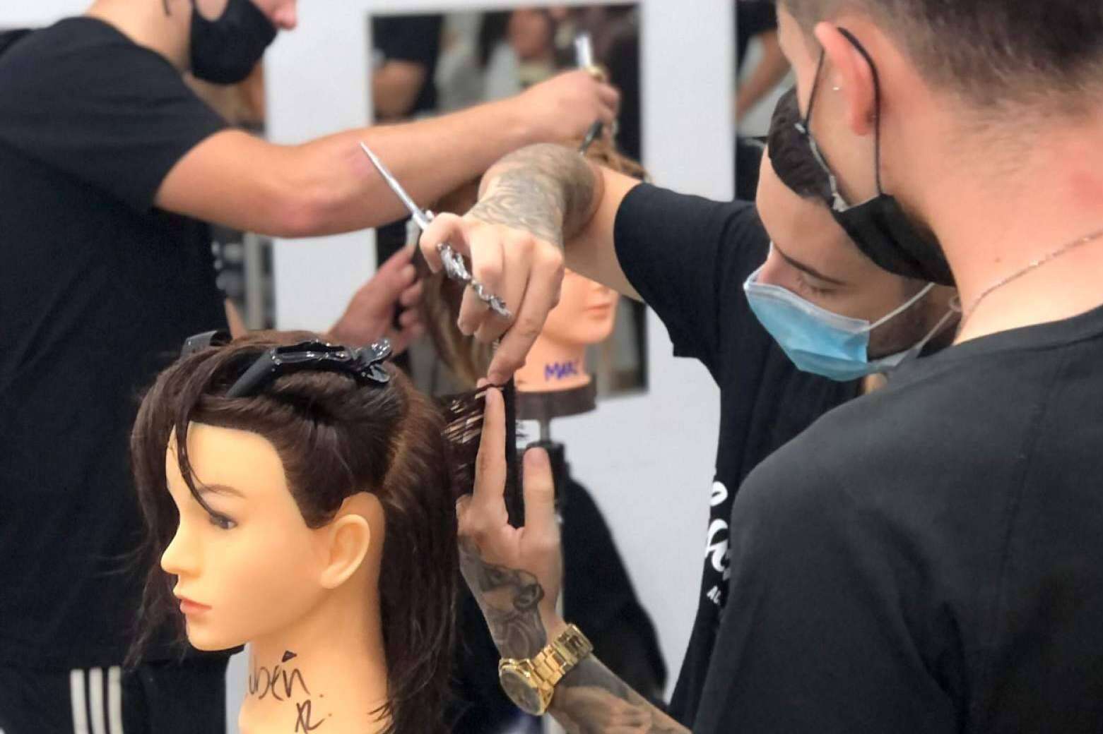 Academia Colors: un modelo de franquicia con muchas ventajas en el sector de la peluquería y la estética