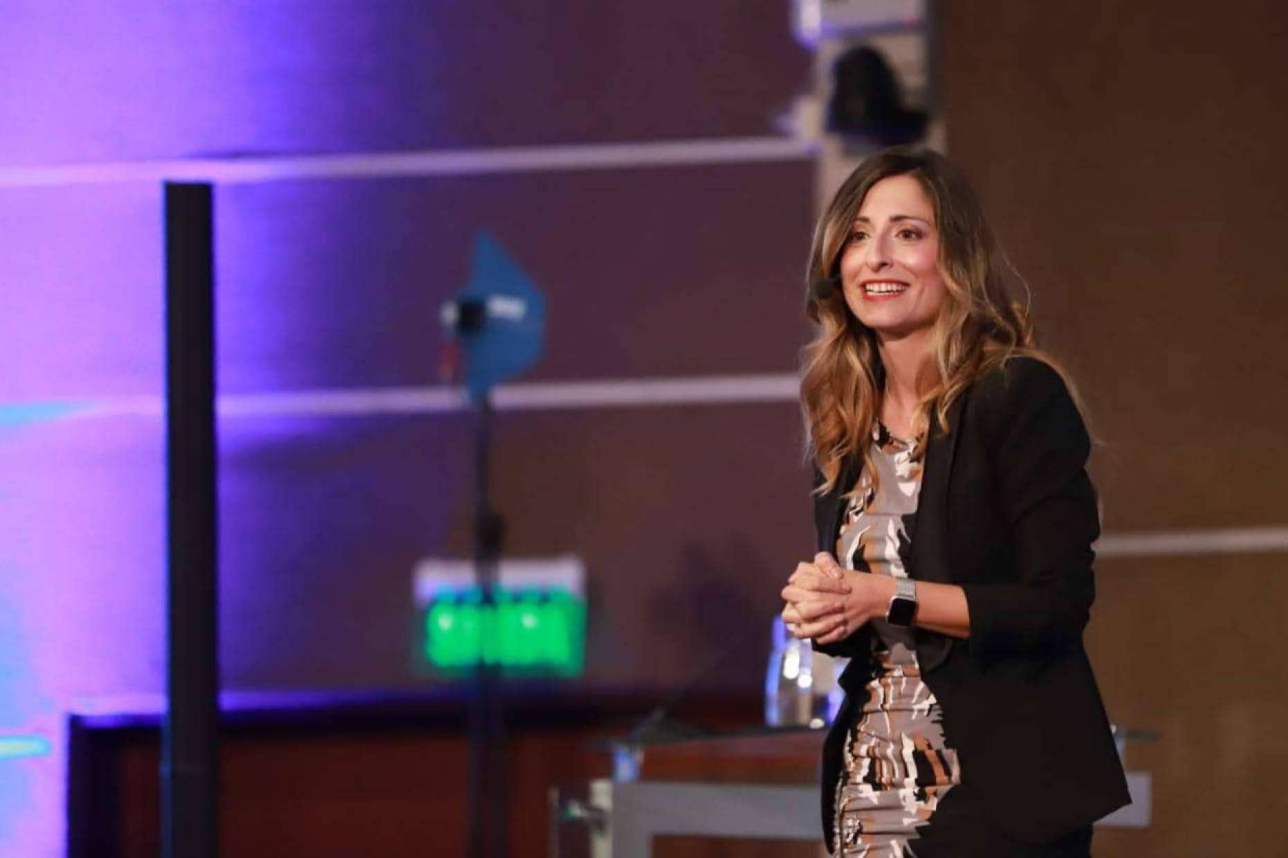 Desarrollar la oratoria mediante la coach Mónica Galán