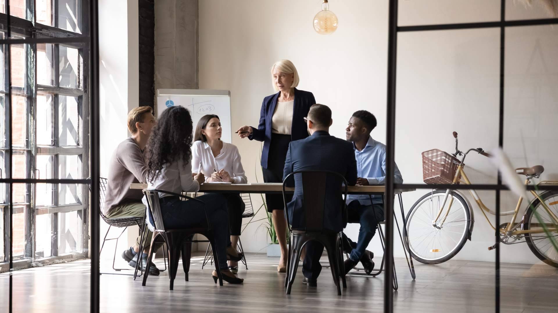 INUSUAL School presenta un programa para trabajar la evolución de los empleados
