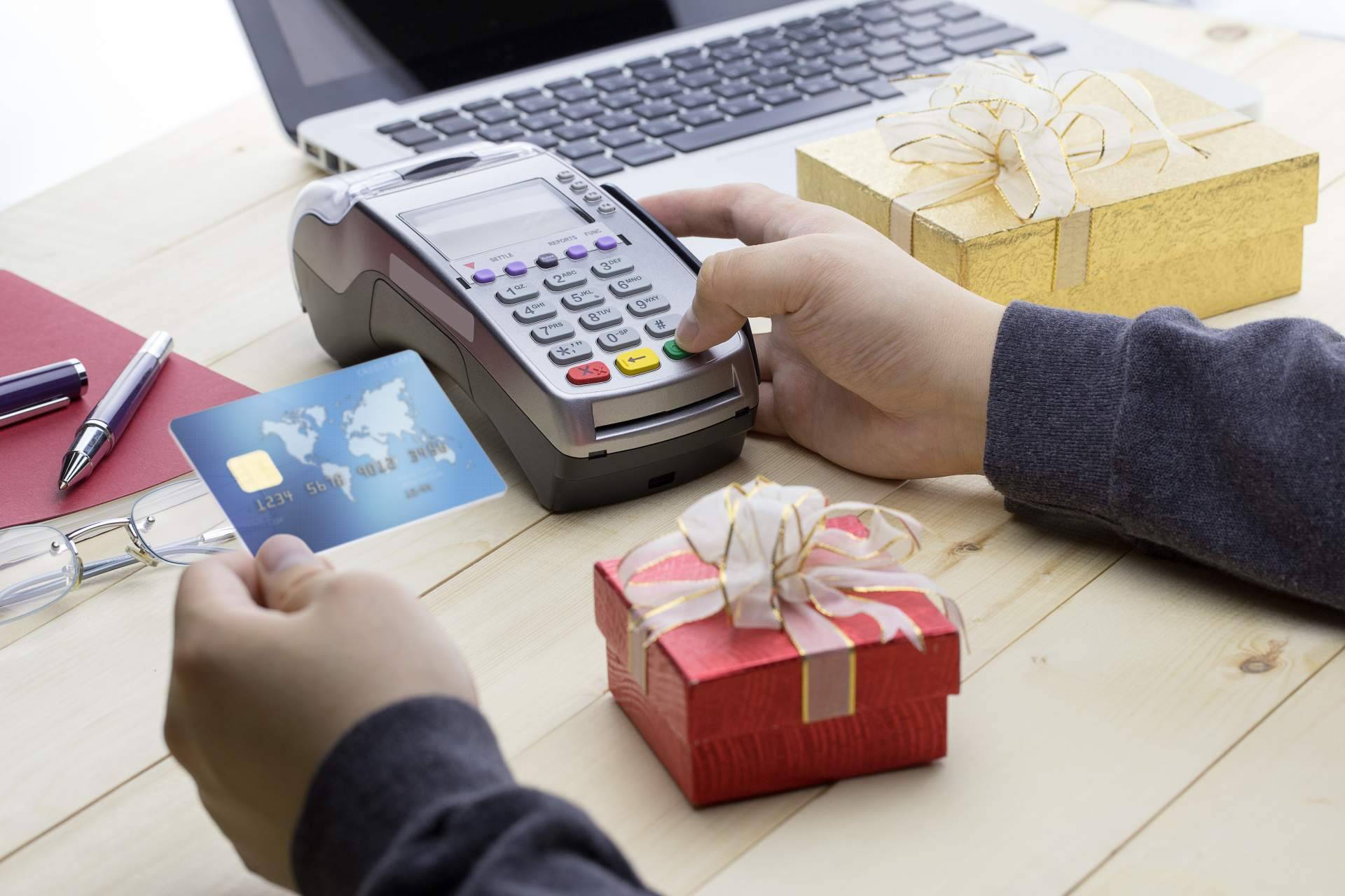 Cupones y descuentos en productos para madres e hijos durante el Black Friday y campaña de Navidad en la página web Mamyka