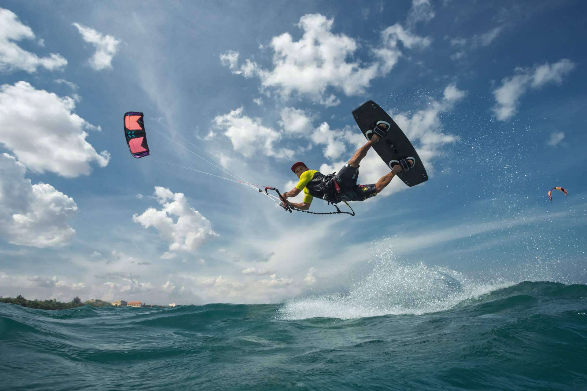 Cursos durante todo el año en la escuela de kitesurf de Tarifa