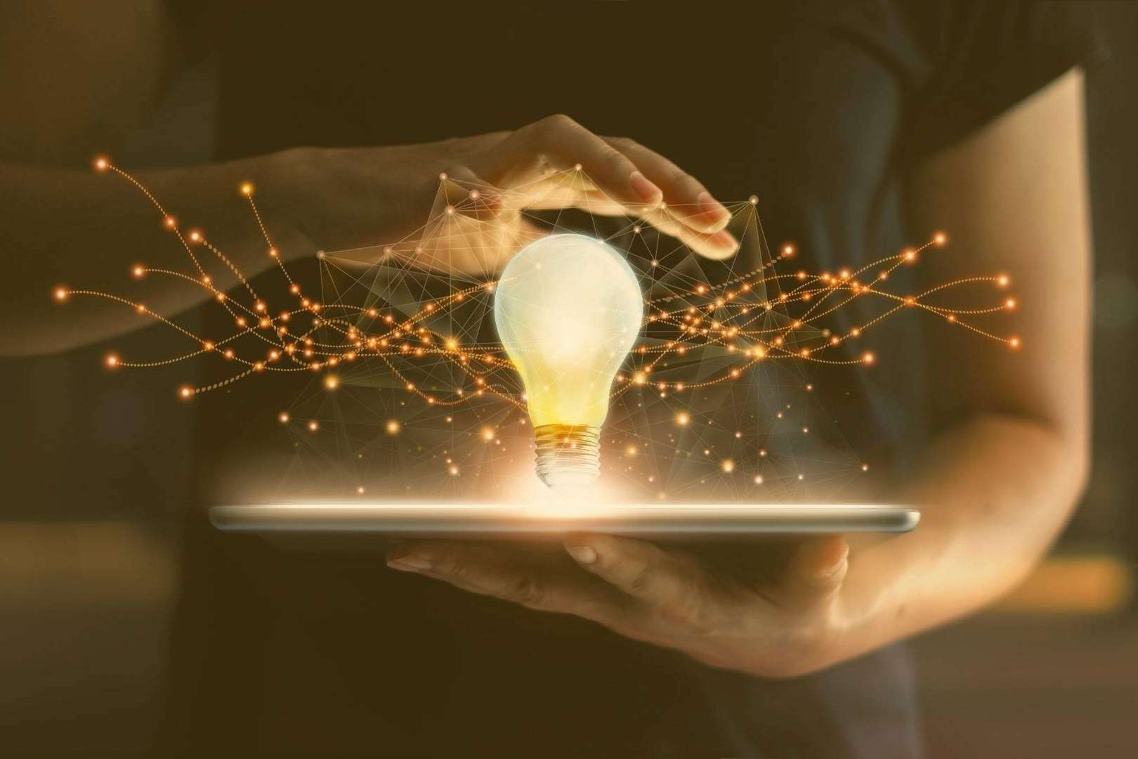 ¿Cómo ahorrar en la factura de la luz? Solvenup