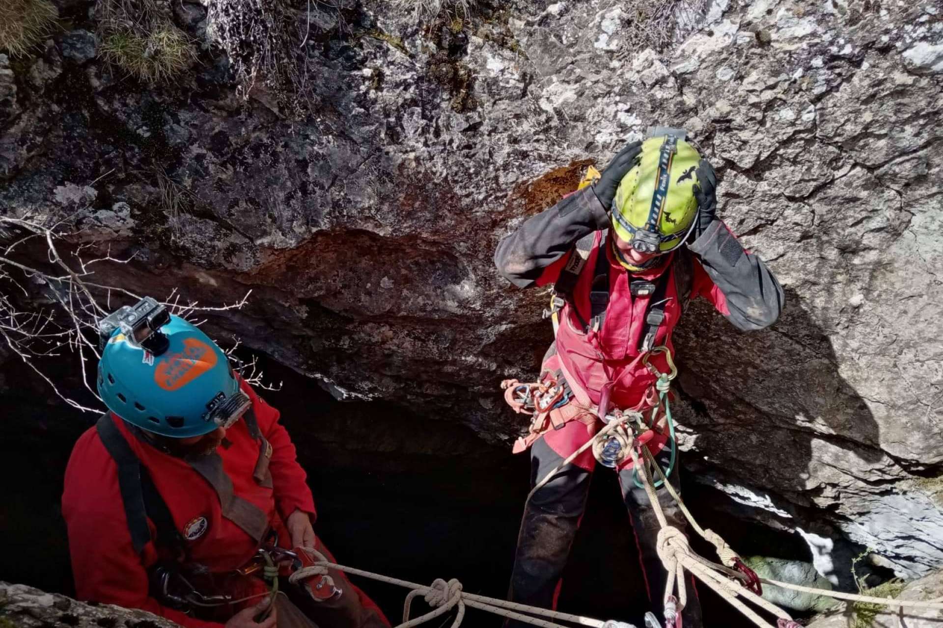 El curso de formación de iniciación a la espeleología organizado por Vertical Challenge comienza el mes de noviembre