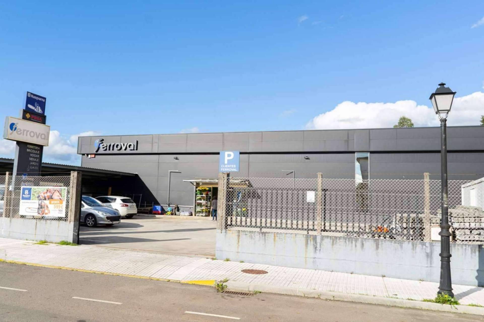 La amplia variedad en ferretería y maquinaria que ofrece Ferroval, desde Galicia para toda España