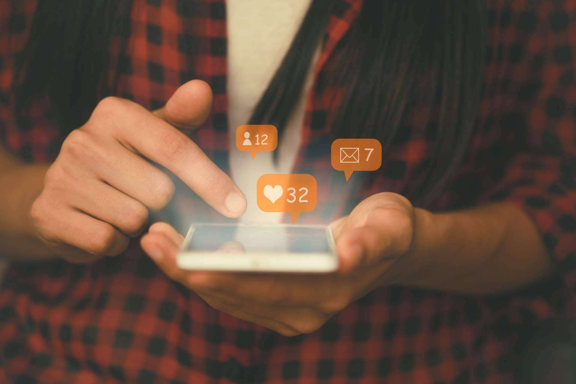 Conseguir una gestión eficiente de redes sociales según el sector con Sambito Digital