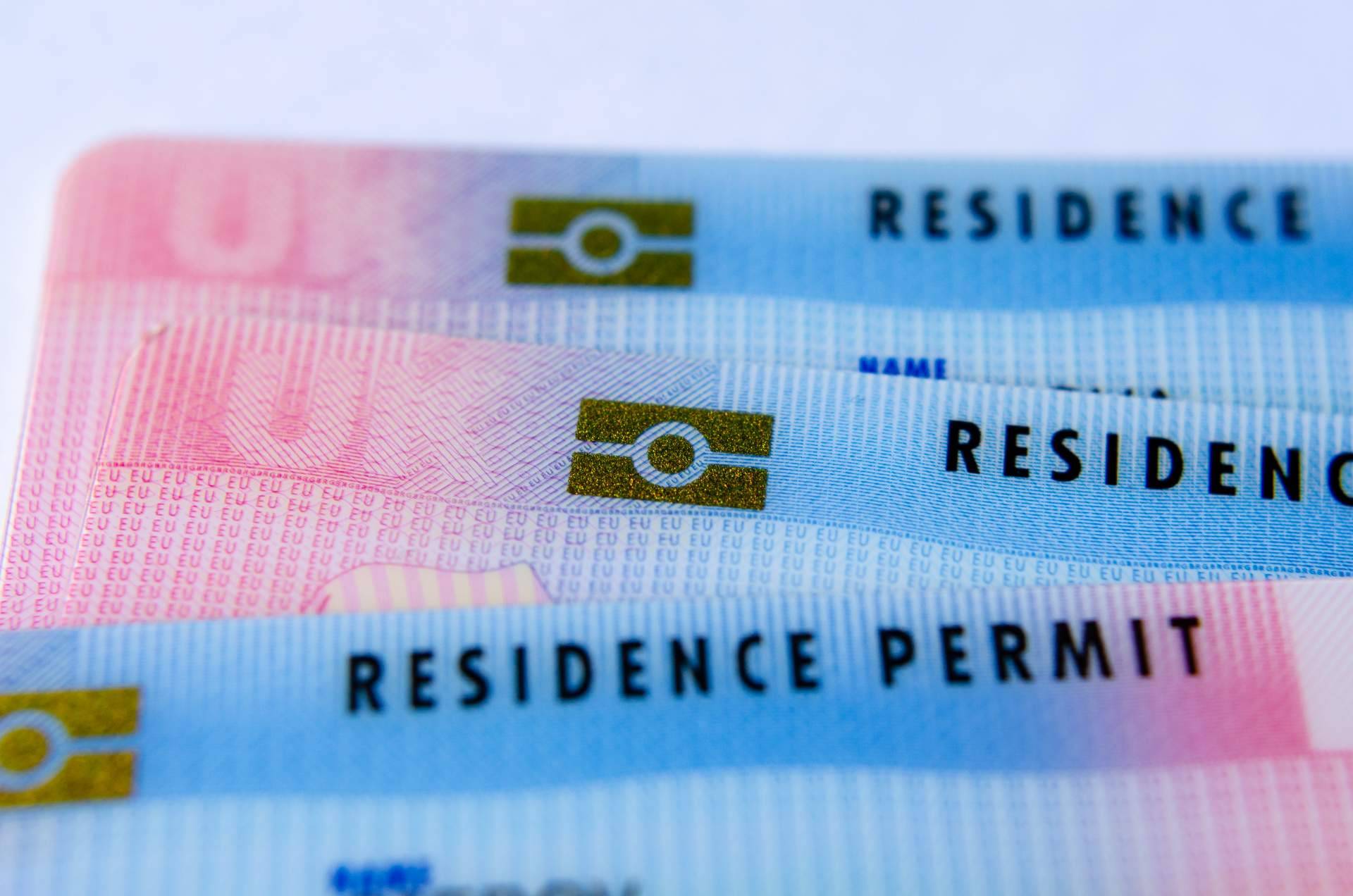 ¿Dónde encontrar un despacho de abogados especializados en renovación de residencia? Migrow