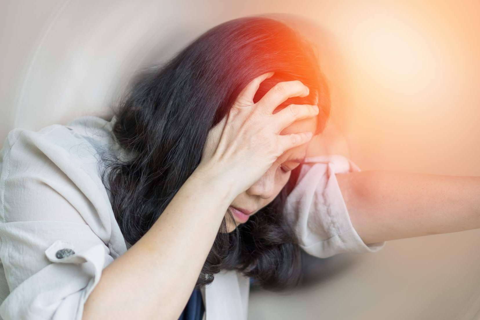 Tratar los vértigos o mareos causados por una desalineación del Atlas con Atlas Vital