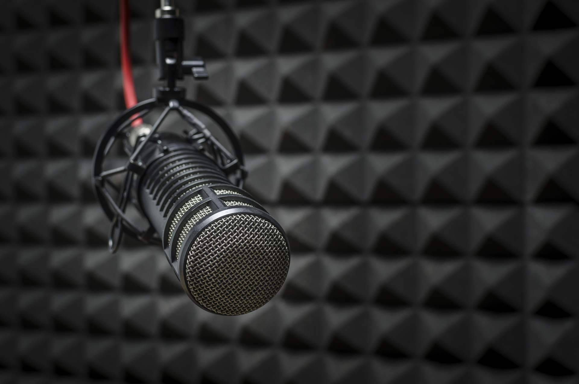 ¿Cómo se ha adaptado el mundo de la locución a la época post-COVID? Por VOCES EN LA RED