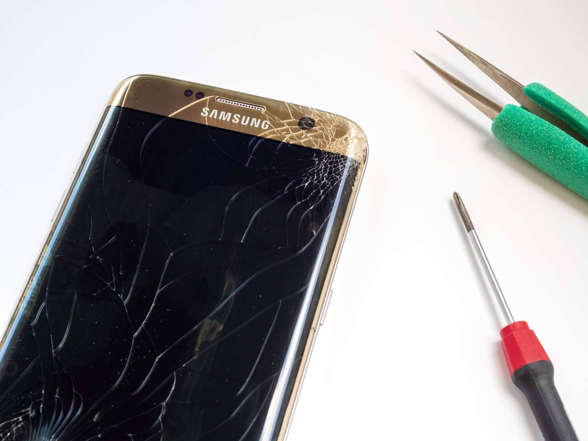 La empresa Repuestos Tic ofrece reparaciones de teléfonos marca Samsung