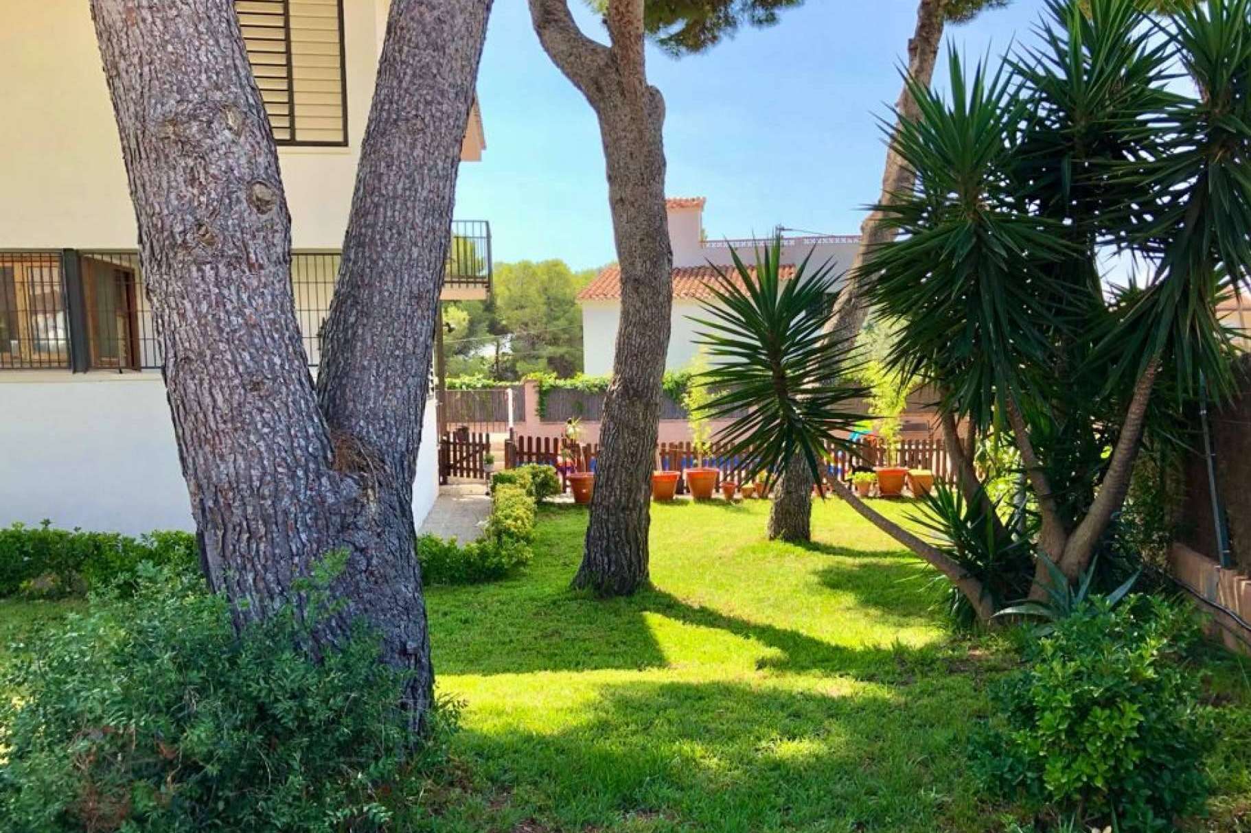 Chalé en venta cercano a la playa de Torredembarra con piscina