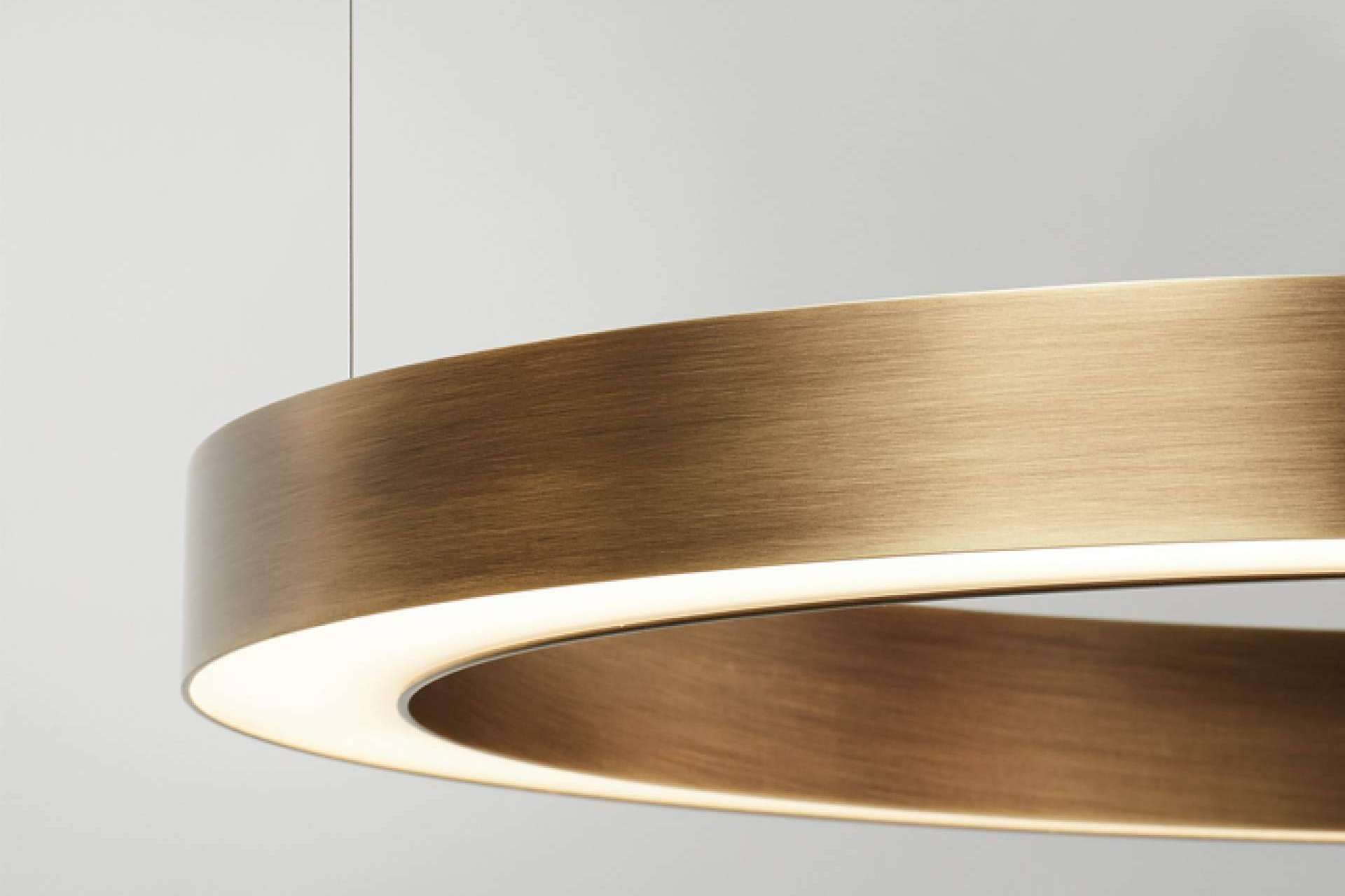 La lámpara circular, un clásico como recurso para iluminar un espacio con INSOLIT