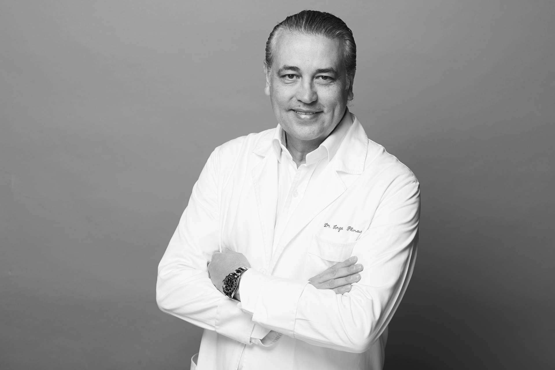 Procedimientos de remodelación corporal con el Dr. Jorge Planas