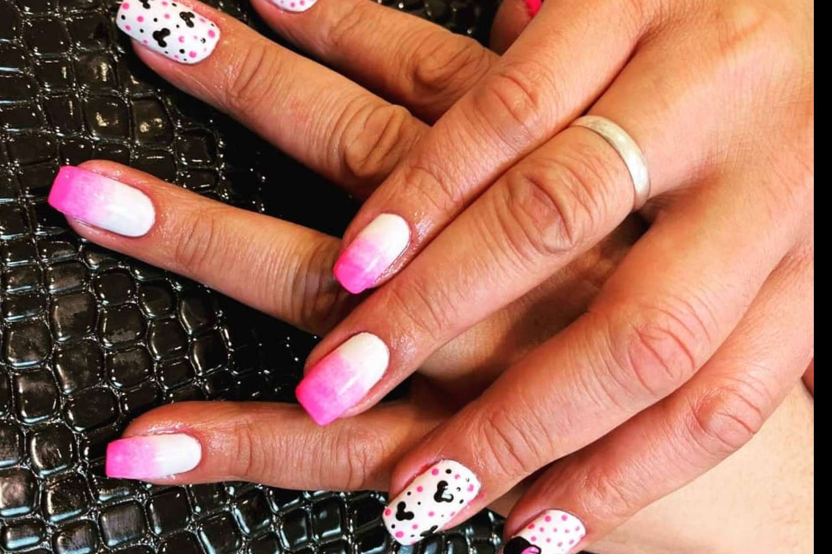 ¿Dónde encontrar diseños de uñas de la temporada otoño-invierno y navideños? La Negra Ama Tus Uñas