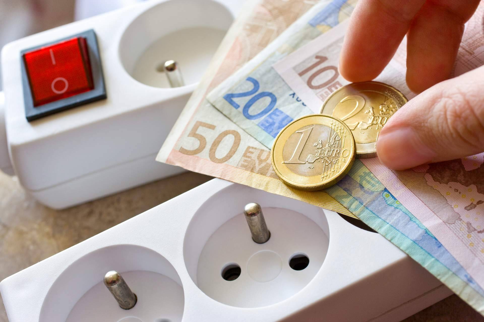 Recomendaciones de Energybox para pagar menos en la factura de la luz en época de constantes subidas