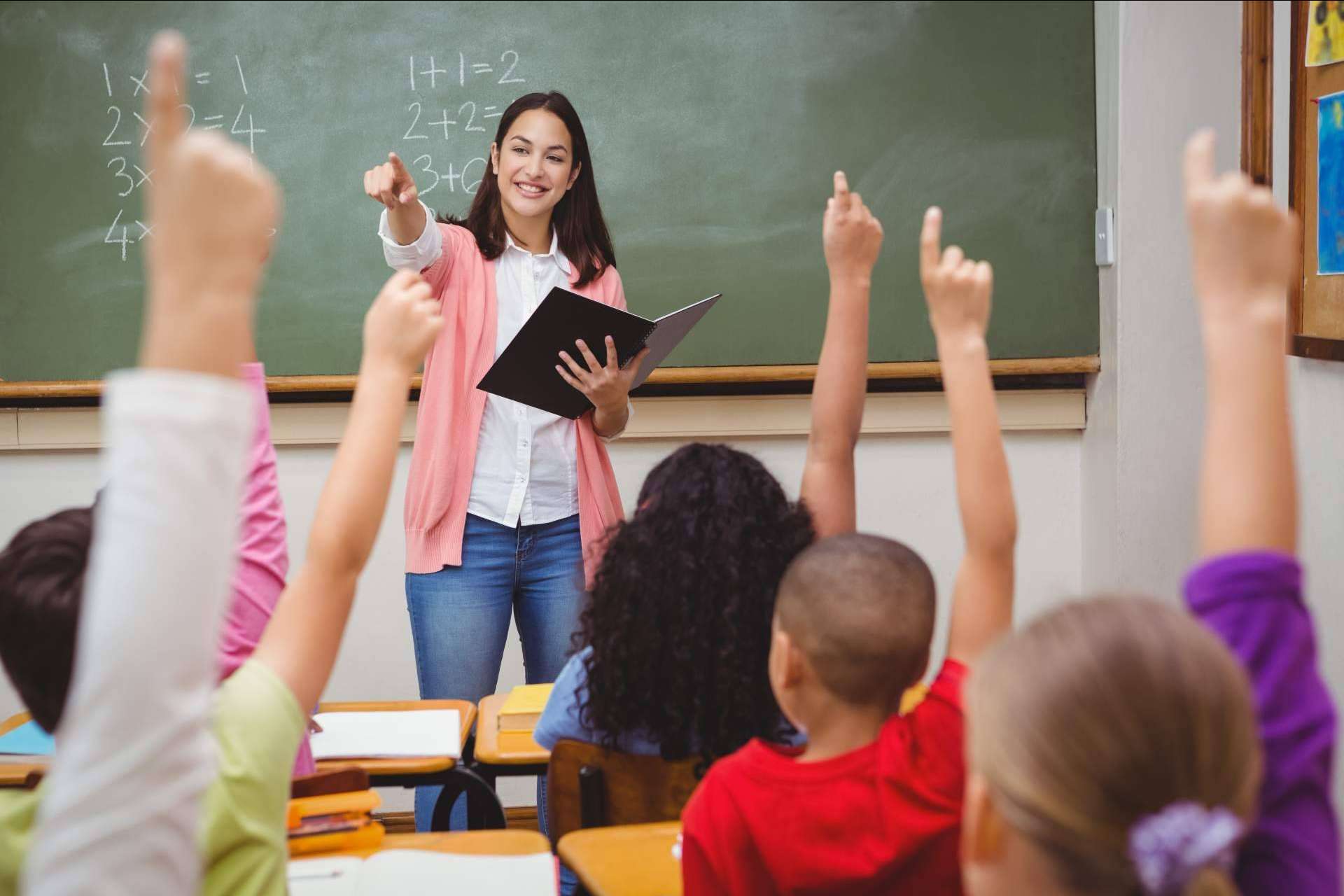 Cursos homologados para el profesorado activo y para opositores a profesorado en AFOE