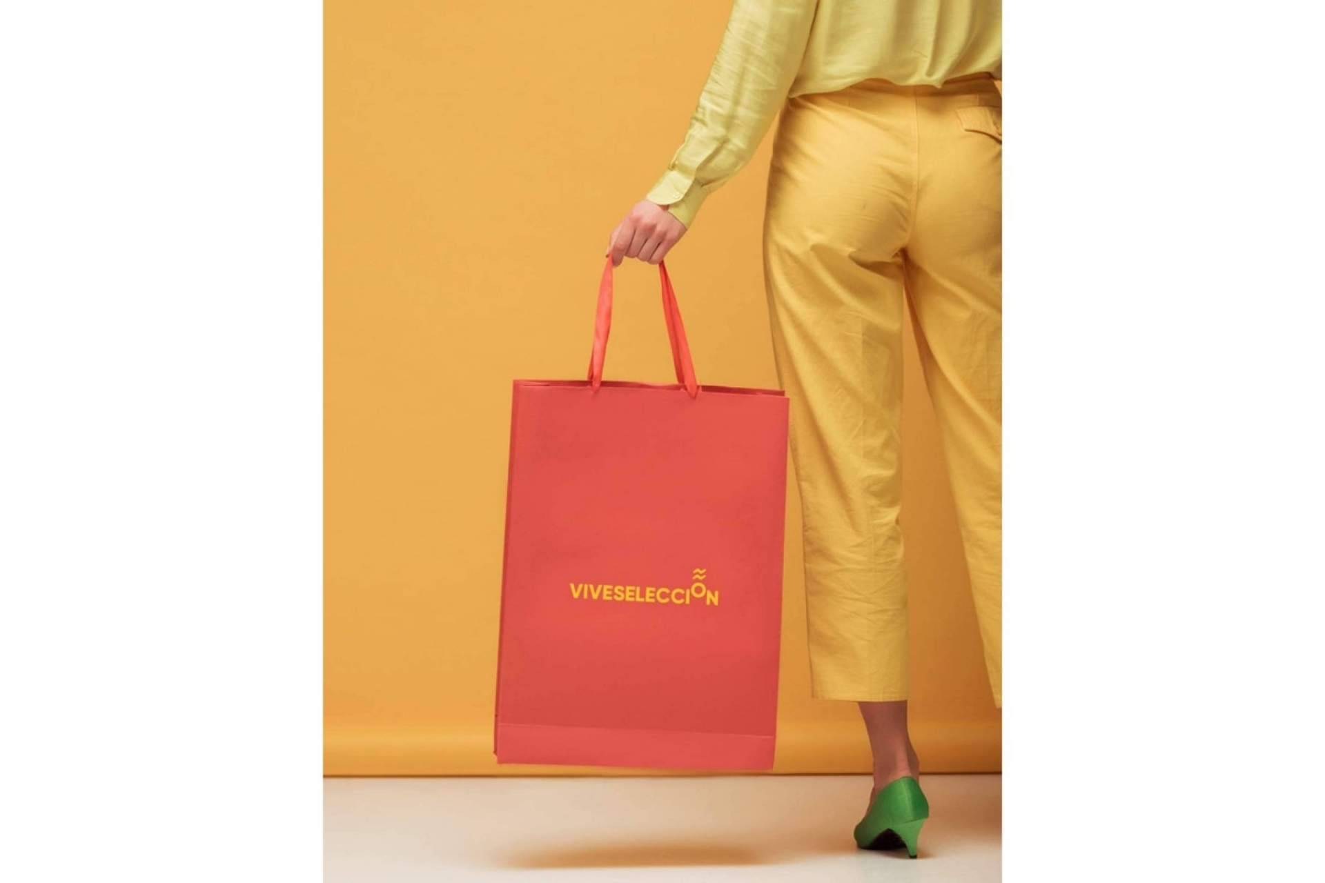 Regalar en Navidad la ropa deportiva oficial de la selección española que ofrece ViveSelección