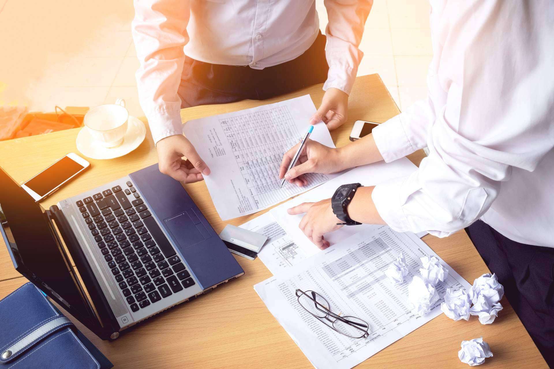 El informe de empresa, una herramienta para evitar posibles incidencias en el cobro de facturas