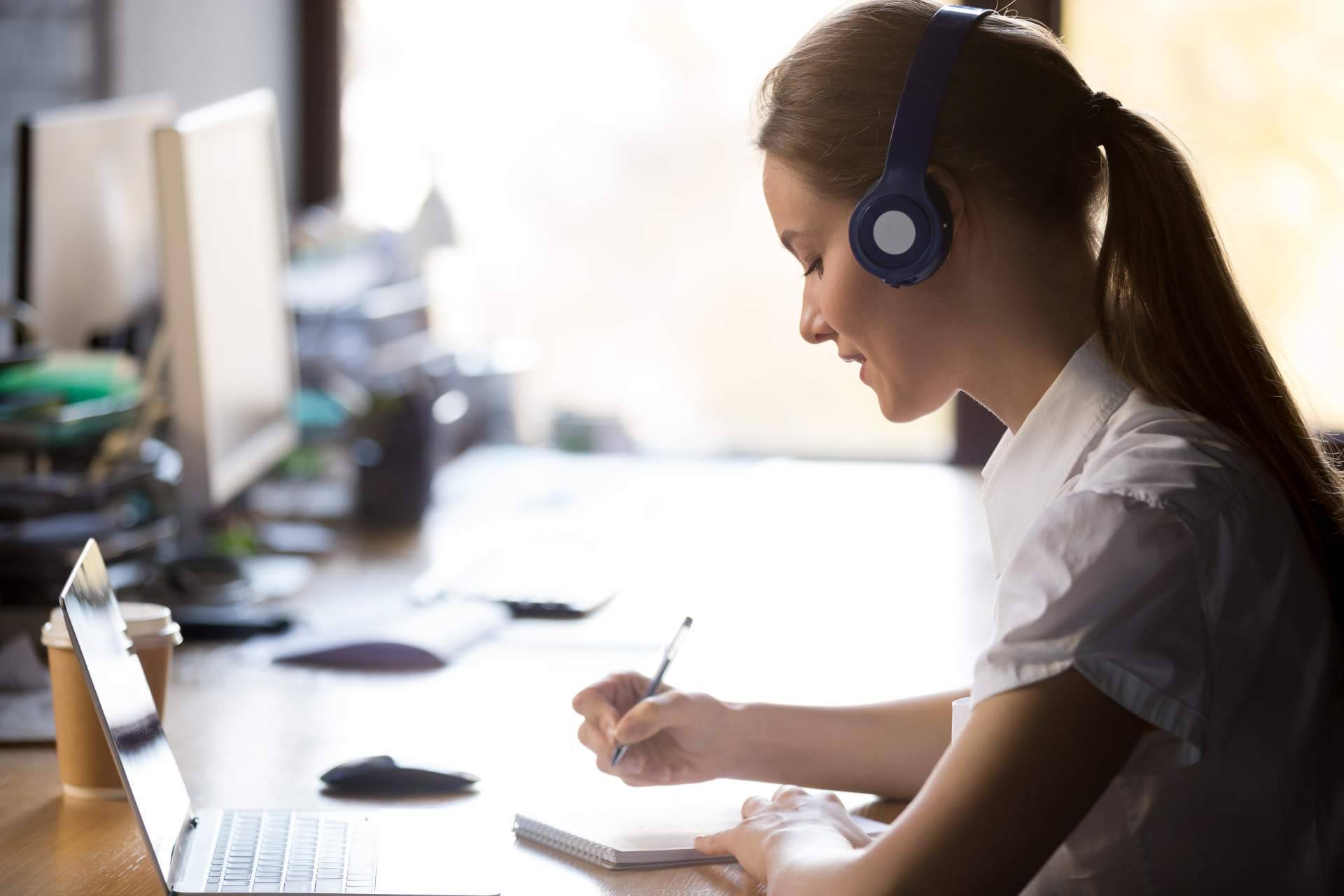 El método ringteacher ofrece clases individuales de inglés por solo 5,5 euros la clase