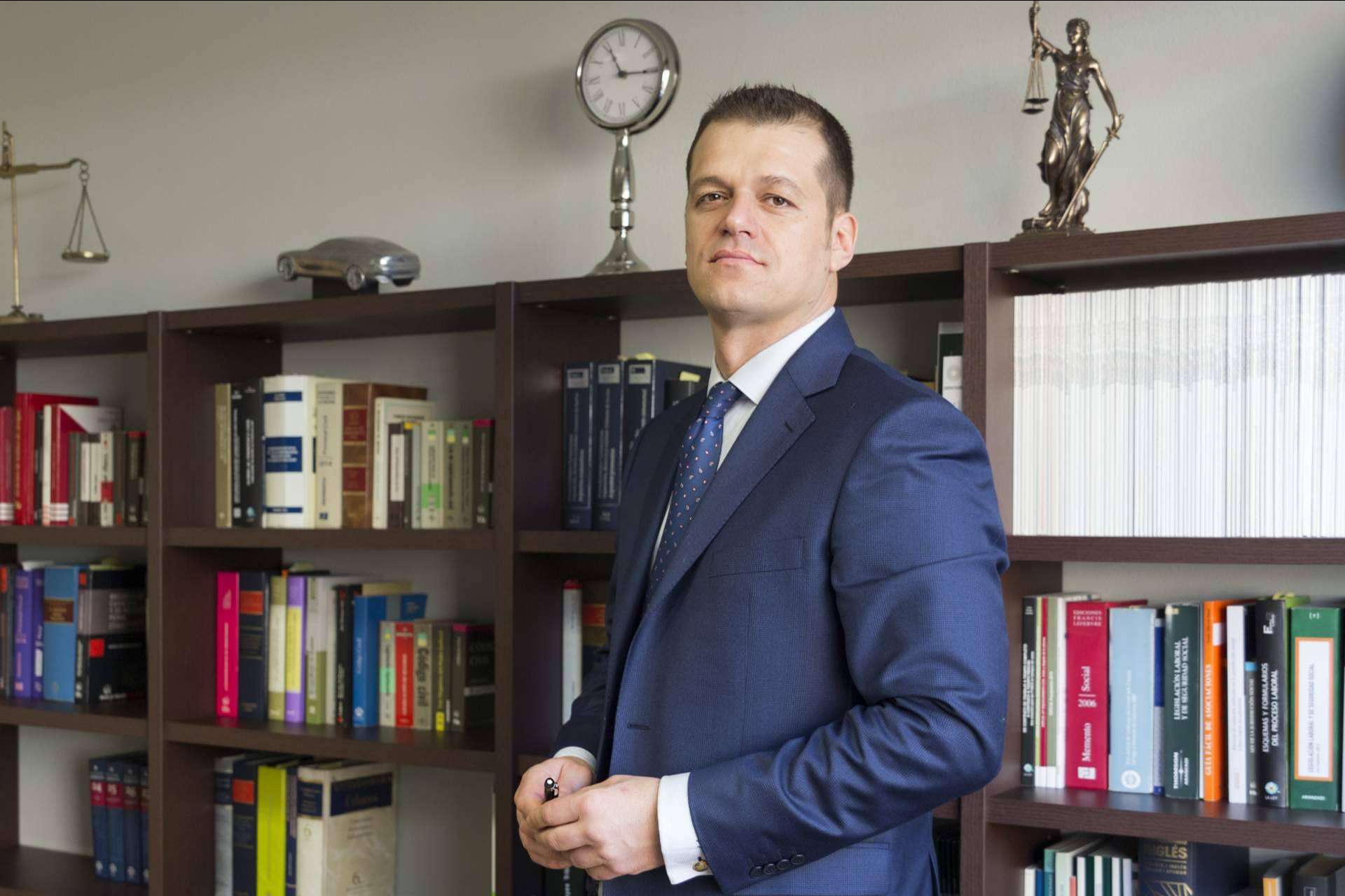 Ante cualquier duda o conflicto en la tramitación de la herencia, se puede contactar con los especialistas en derecho de sucesiones de BFP Abogados