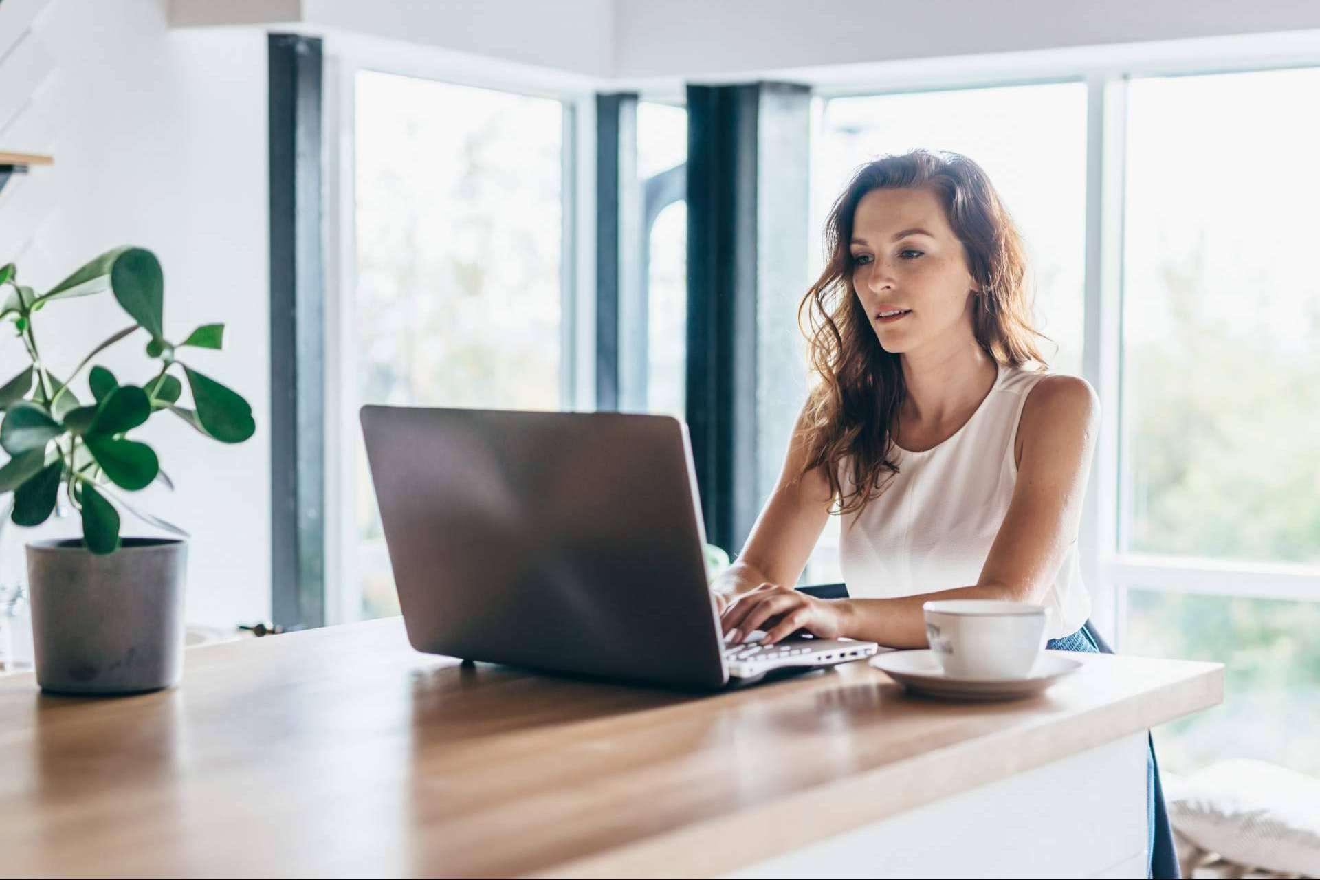 Compañías y empleados más felices gracias al teletrabajo, por DeskTime