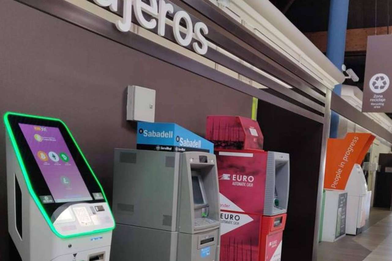 Weex firma con Carrefour para instalar cajeros de Bitcoin en España