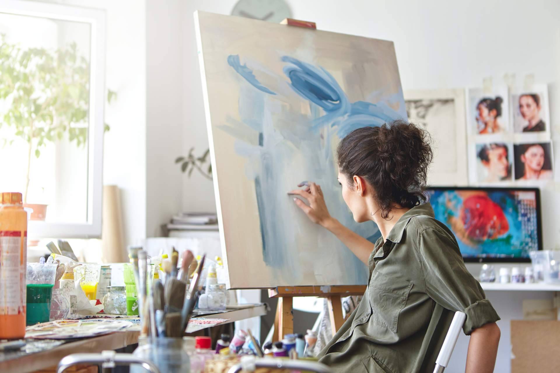 El Taller de la Salamandra permite regalar cursos y clases de dibujo y pintura