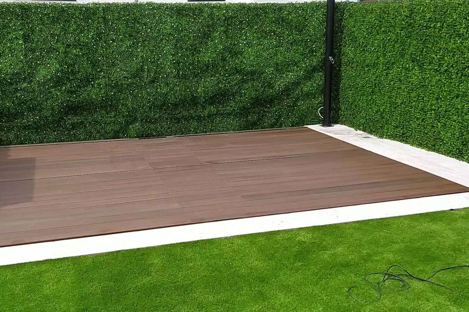 Las ventajas de convertir una piscina en un suelo rígido transitable para optimizar espacios