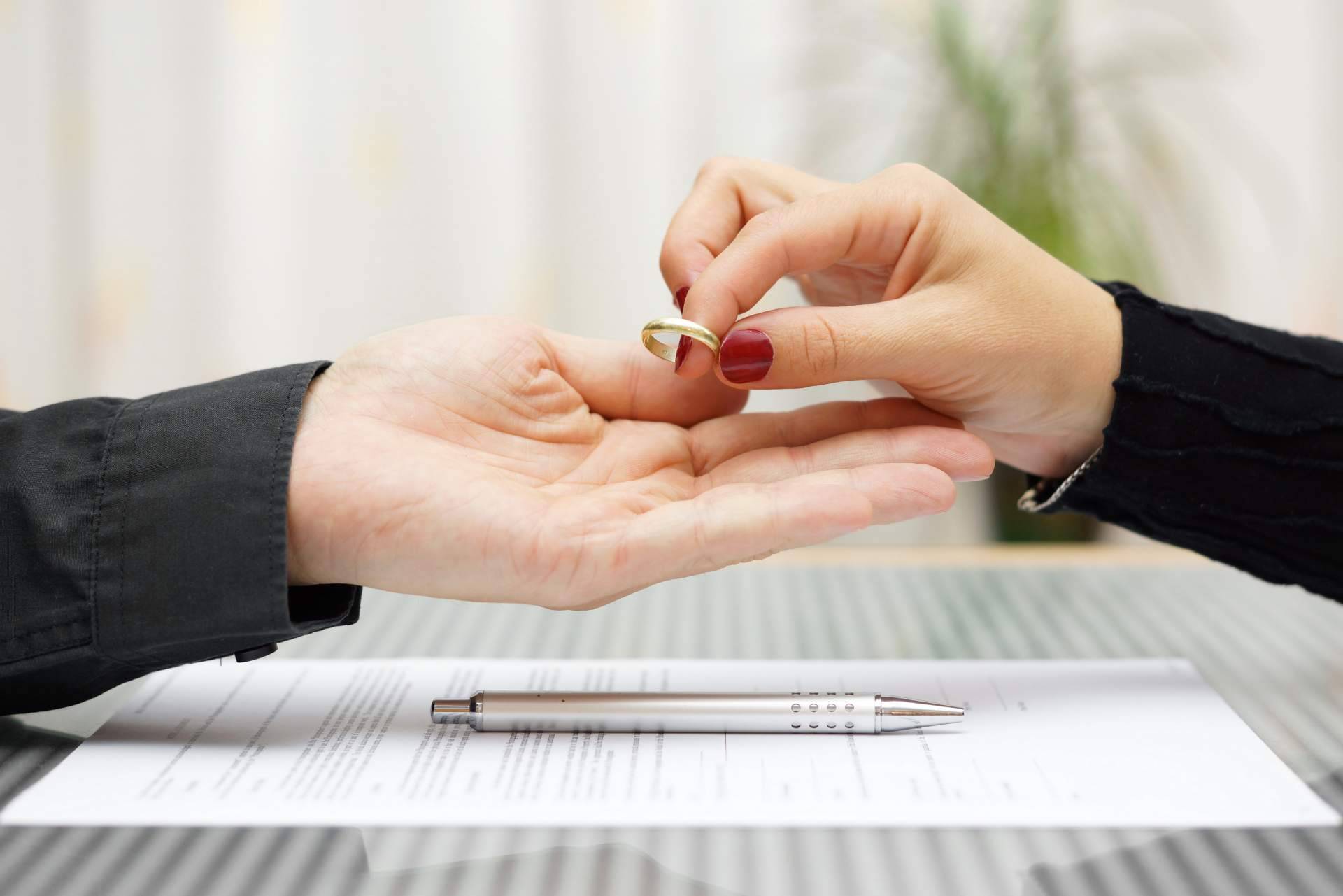 Llevar a cabo un divorcio notarial con los servicios de Divorcio Express
