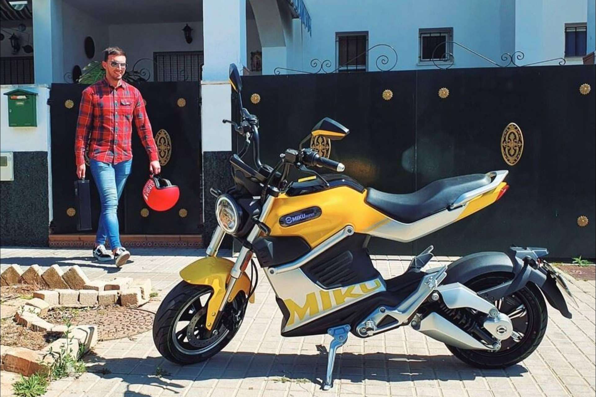 Motos eléctricas a precios bastante económicos, SUNRA