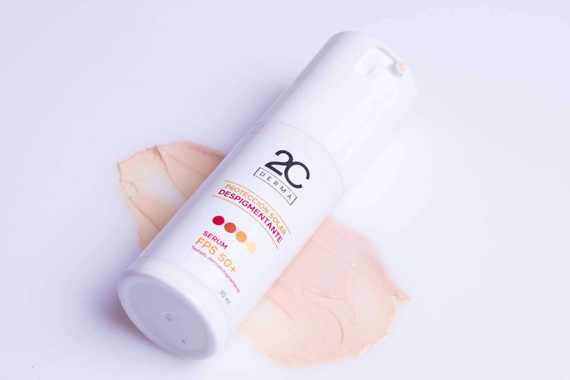 2C Derma presenta los beneficios que proporciona el sérum triple acción para el cuidado de la piel