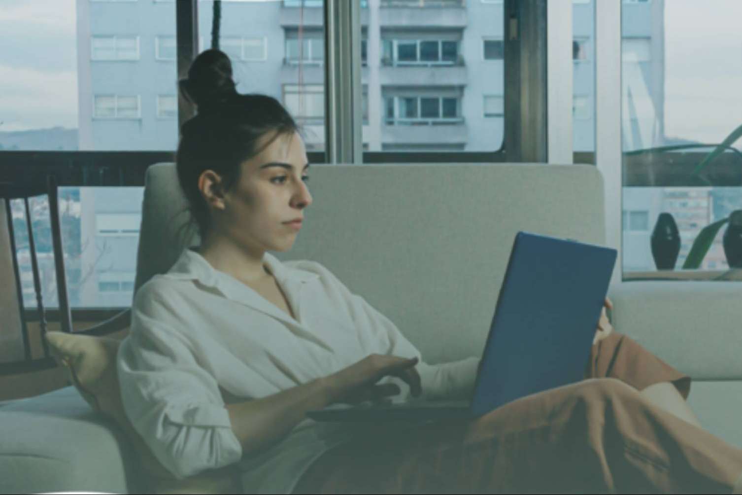 Contactar con un psicólogo de forma inmediata con su servicio de ayuda psicológica online de la mano de Auxilium