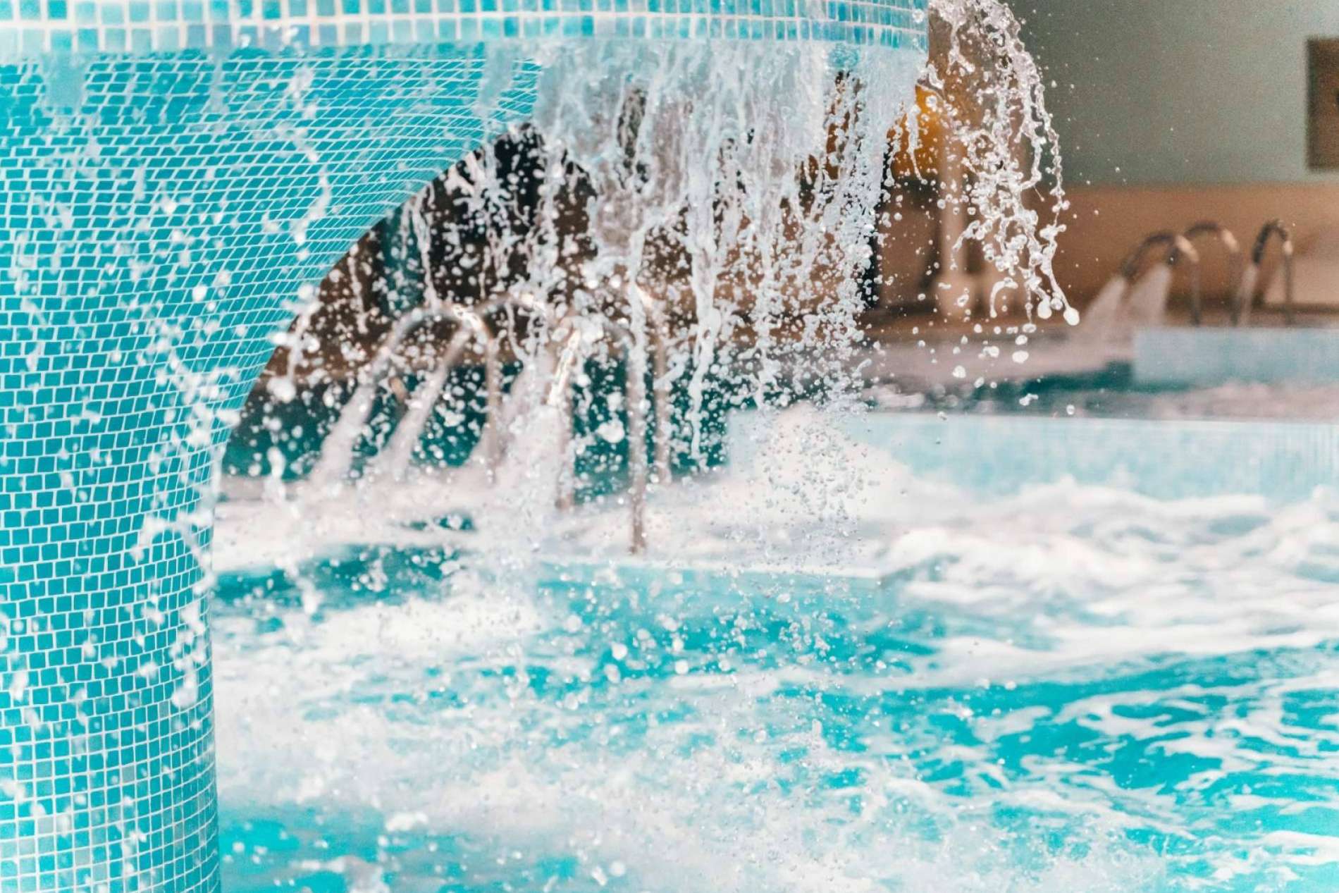 En el spa Aqua Club Termal se puede acceder a uno de los mayores circuitos termales de Tenerife y a diferentes tratamientos para la salud, la belleza y el bienestar