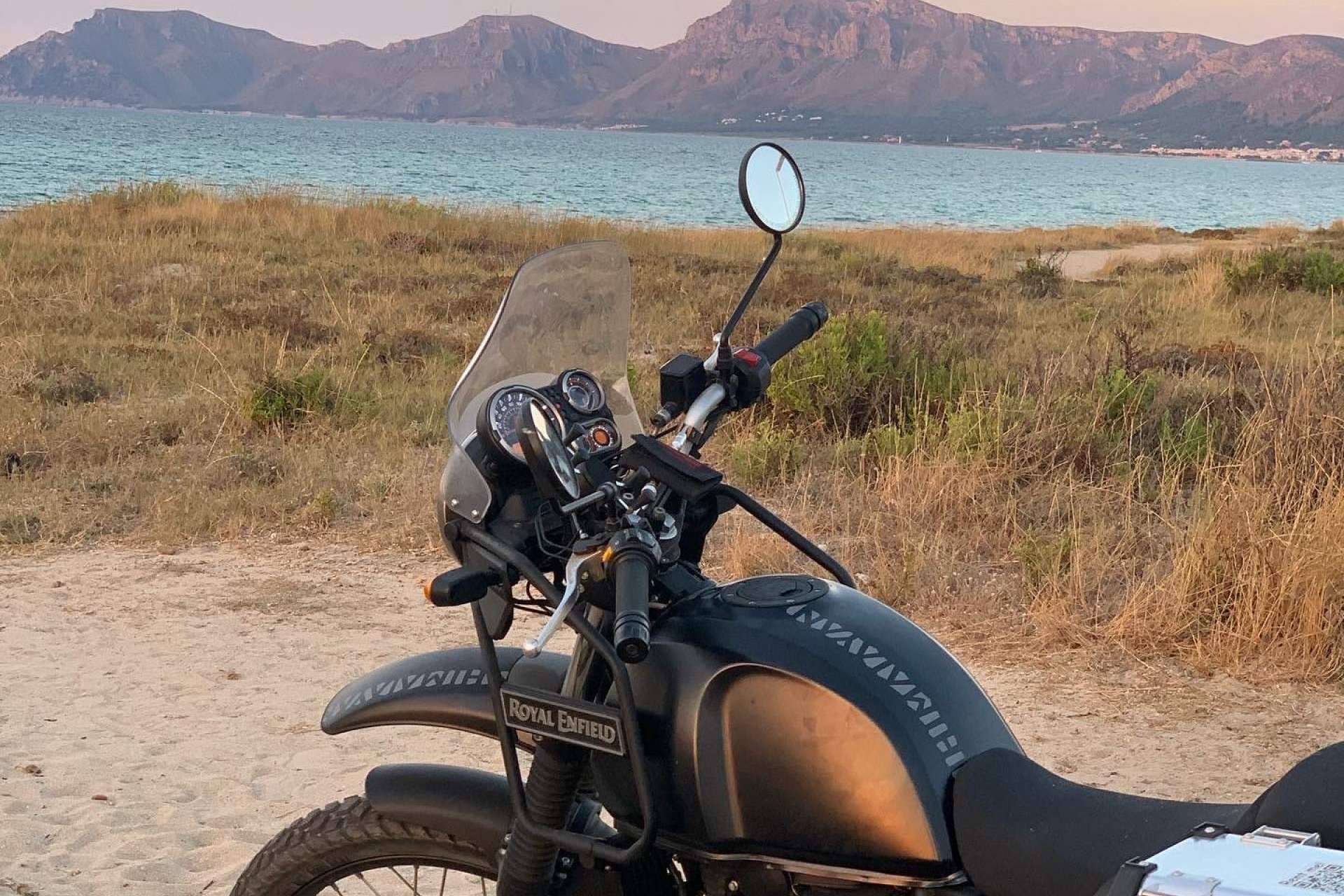 Una innovadora forma de visitar las playas de Mallorca, motos de aventura