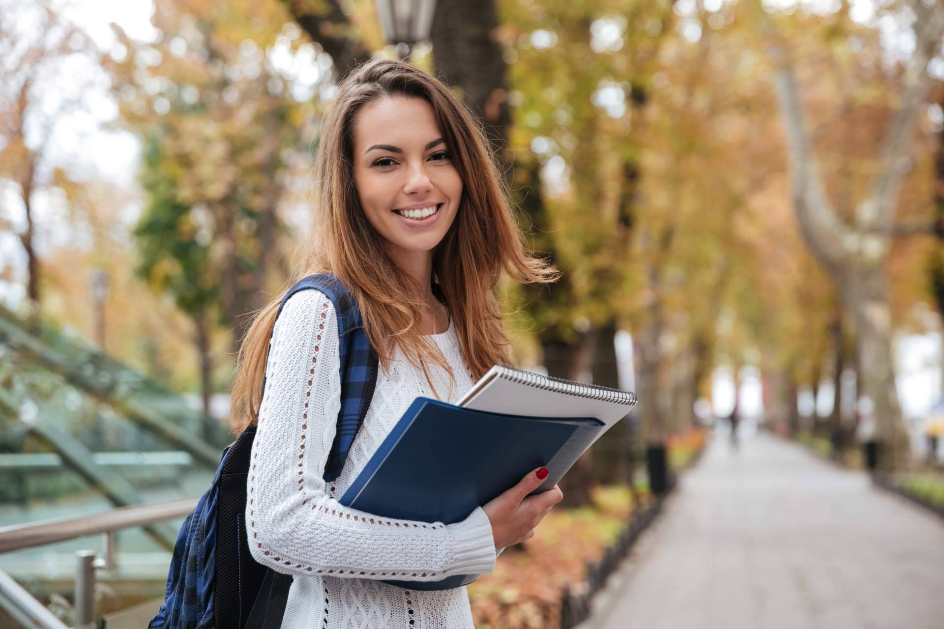 Consejos para superar el examen práctico de conducir, de la mano de Autoescuela 2000