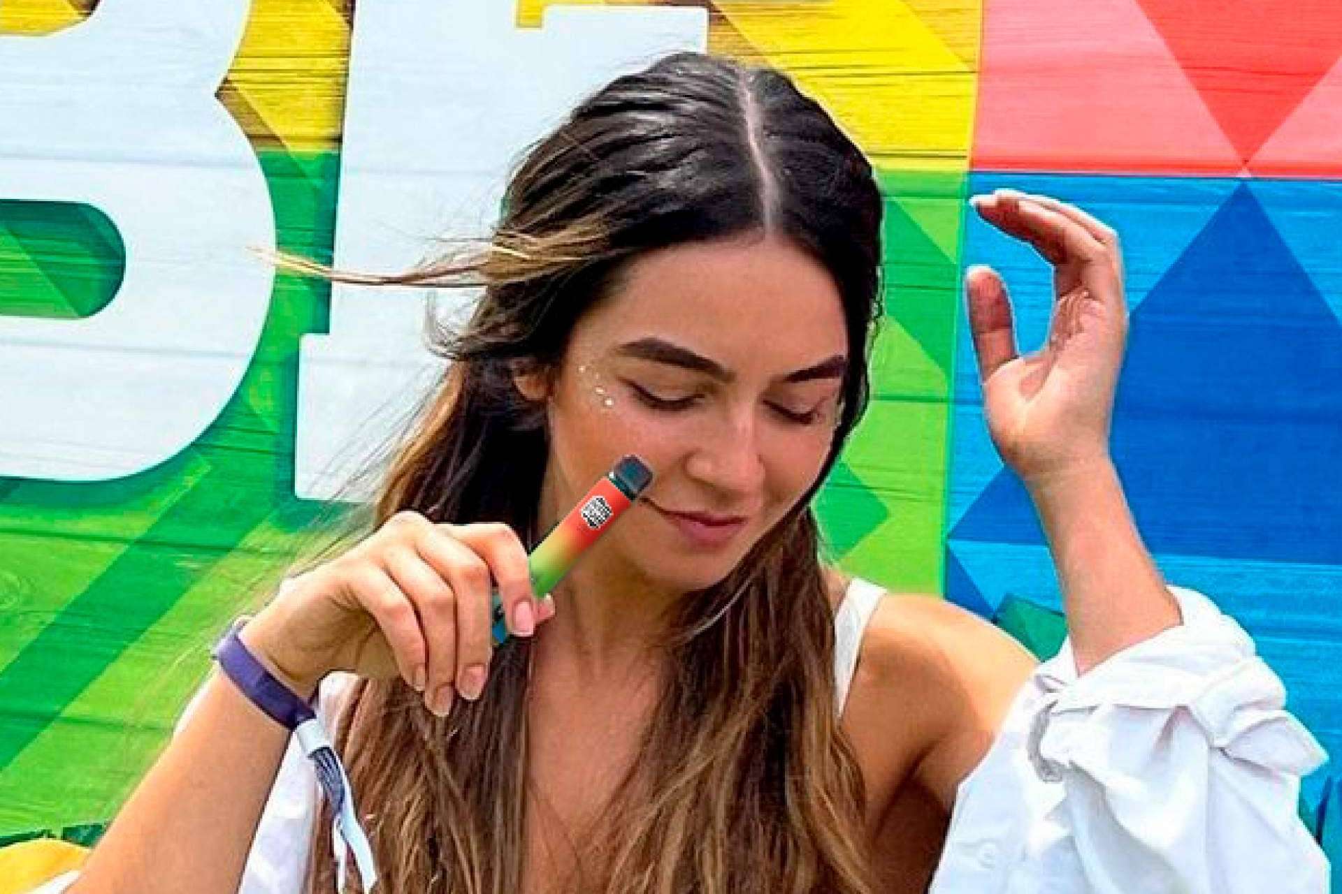 ¿Qué productos ofrece la marca Insta Puff en España?
