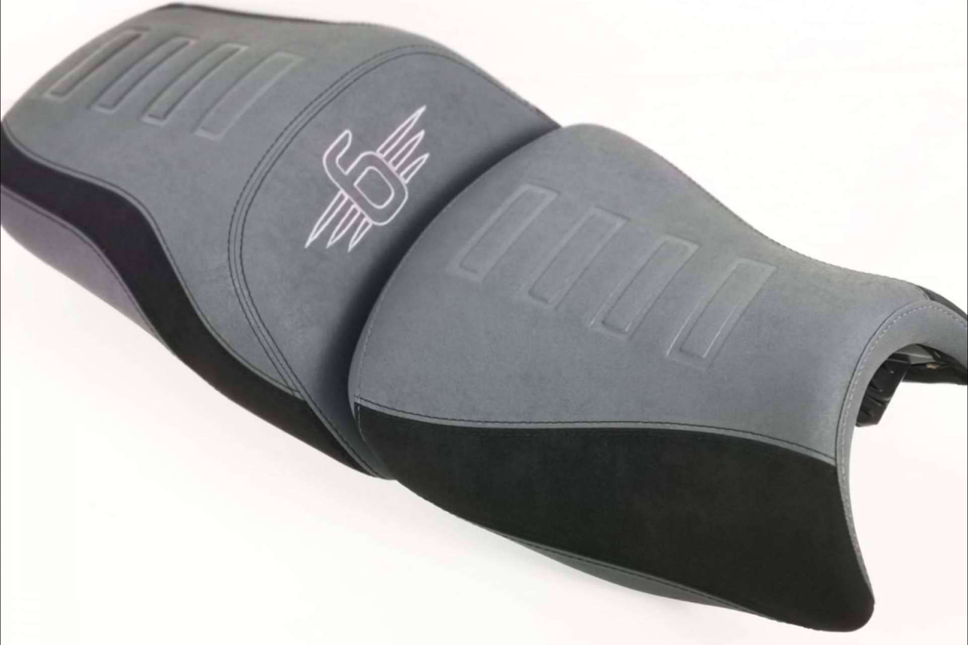 JM-FUNDAS ofrece asientos de moto confort