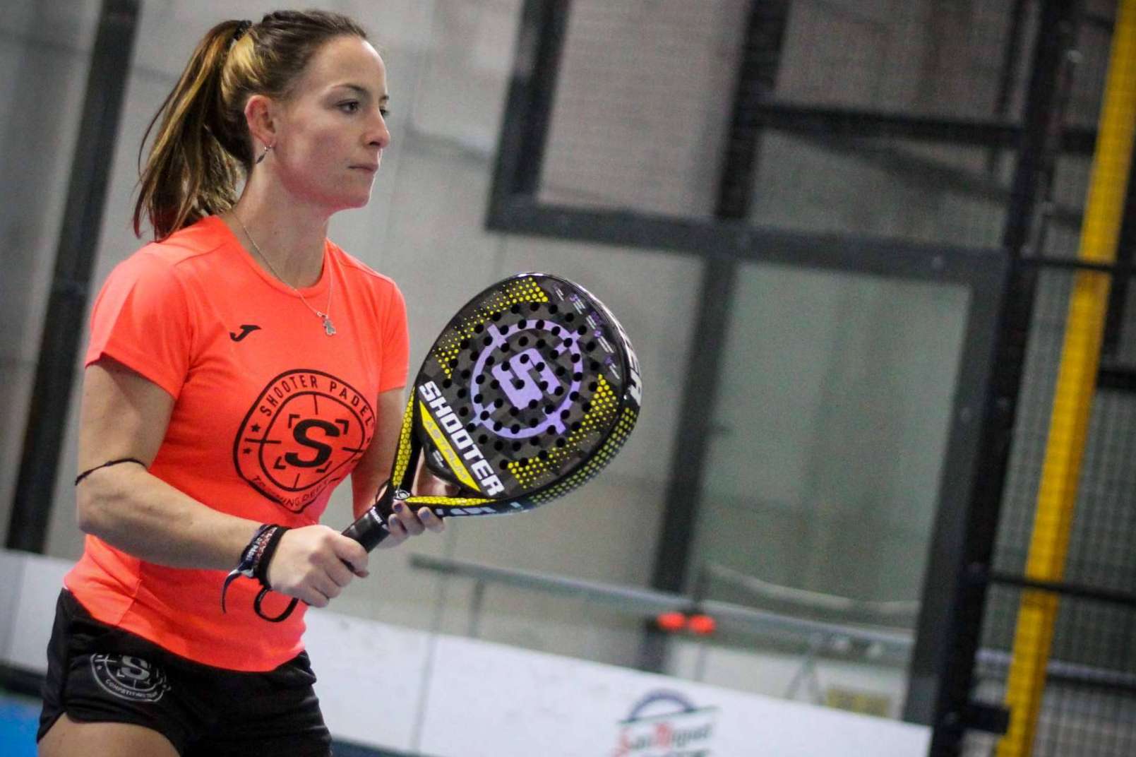 SHOOTER PADEL dispone de palas de pádel profesionales con un proceso de fabricación único que permite personalizar cada pala