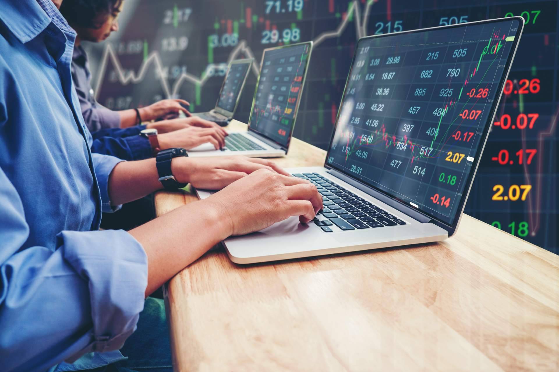 InvestoRunner cataloga a ITCS Trade como la quinta mejor plataforma de negociación