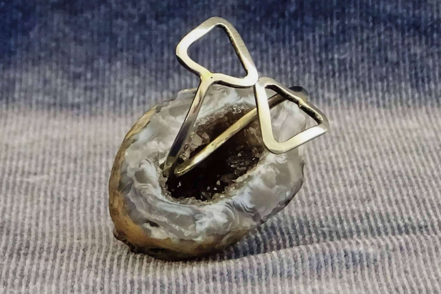 Joyas artesanales de plata disponibles en la tienda de Ecolibrí