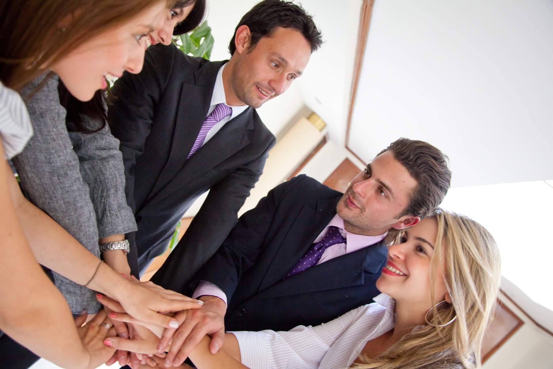 ¿Cuáles son los aspectos básicos a tener en cuenta en la formación en soft skills?