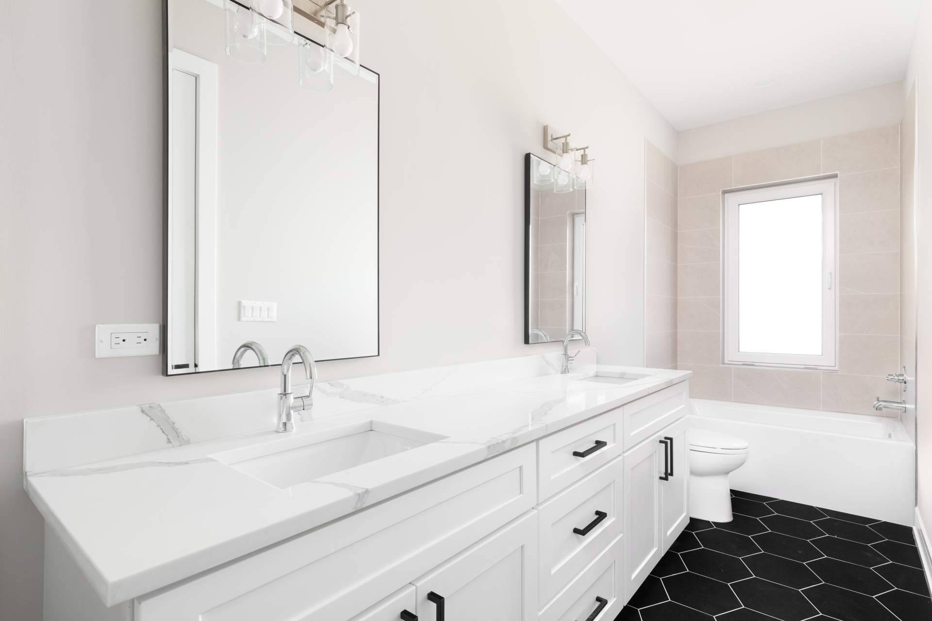 La empresa Reformas de Baños Madrid explica cómo modernizar un cuarto de baño
