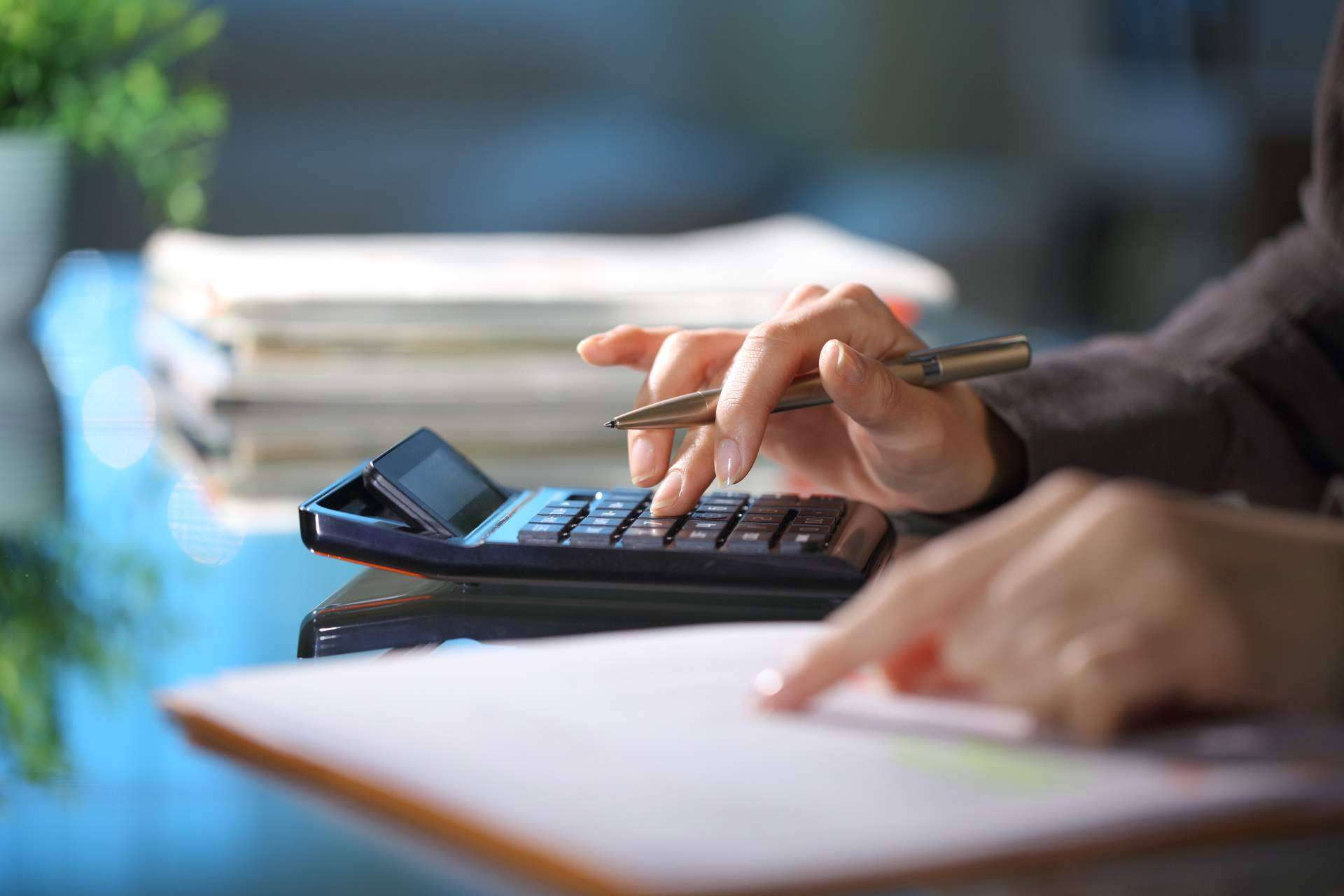 ¿Cuáles son los impuestos básicos que tiene que pagar un autónomo?, por Anta Consulting