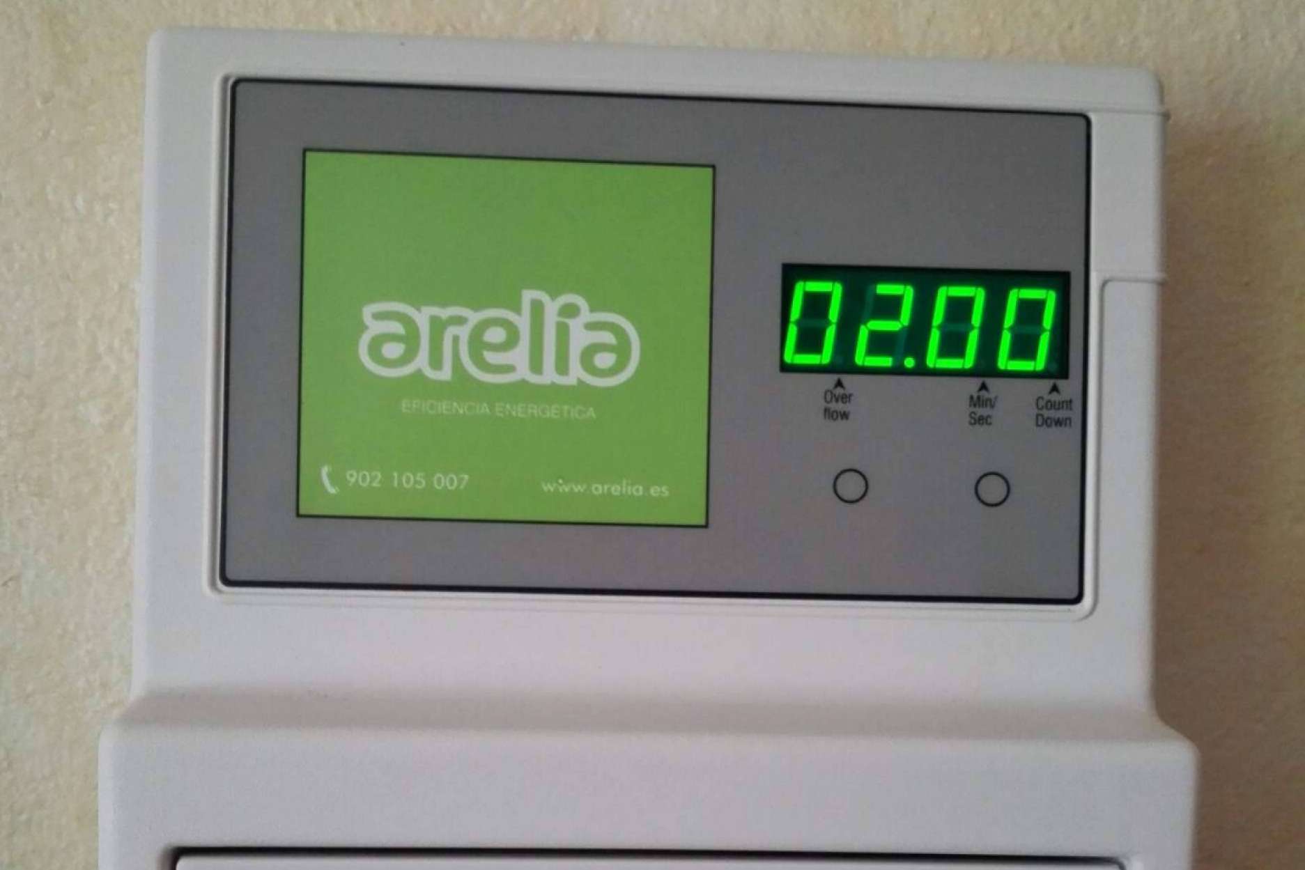 ¿Cómo controlar el consumo del aire acondicionado en apartamentos turísticos?