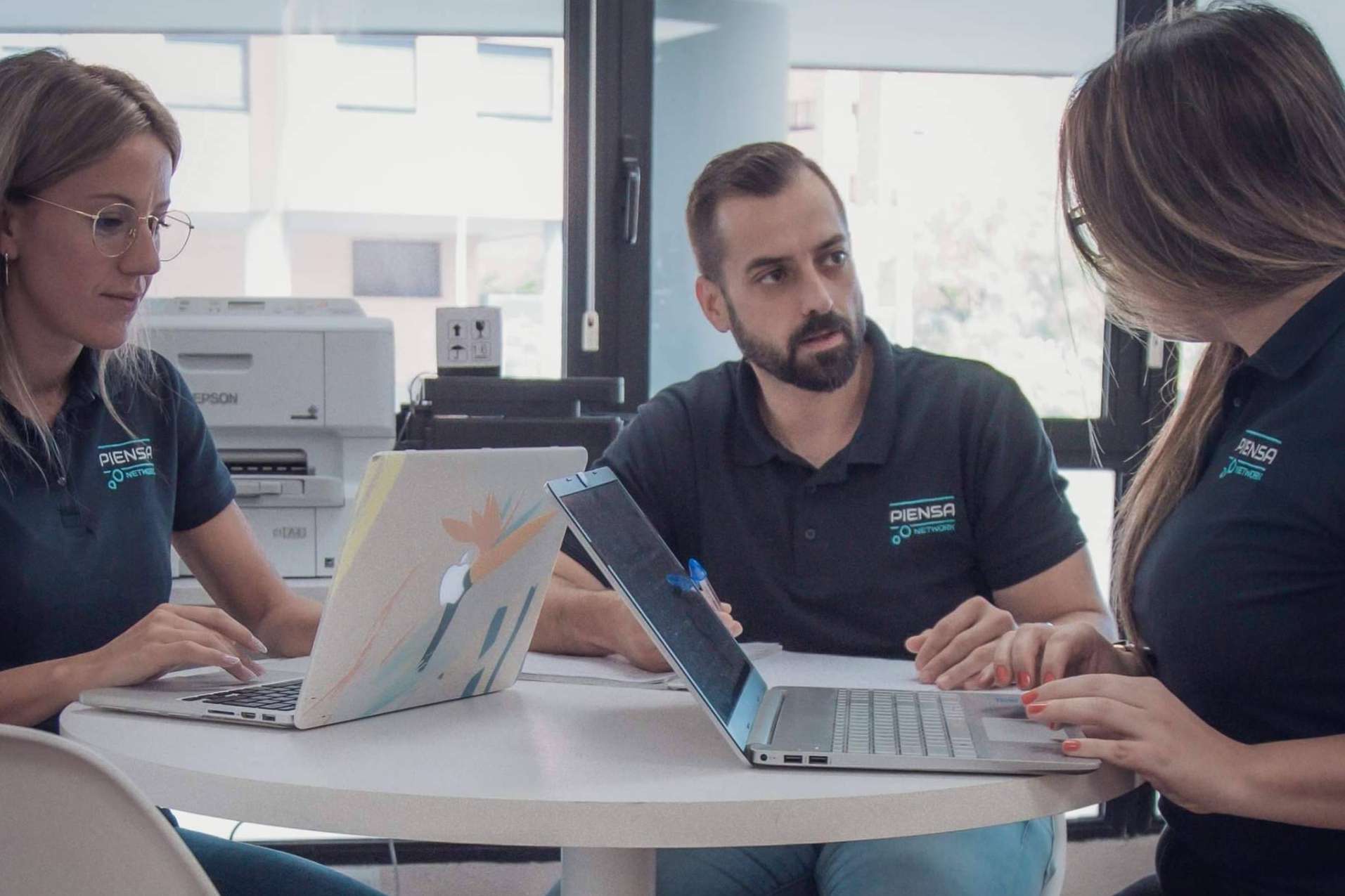 Piensa Network, la solución para ahorrar en la línea de móvil