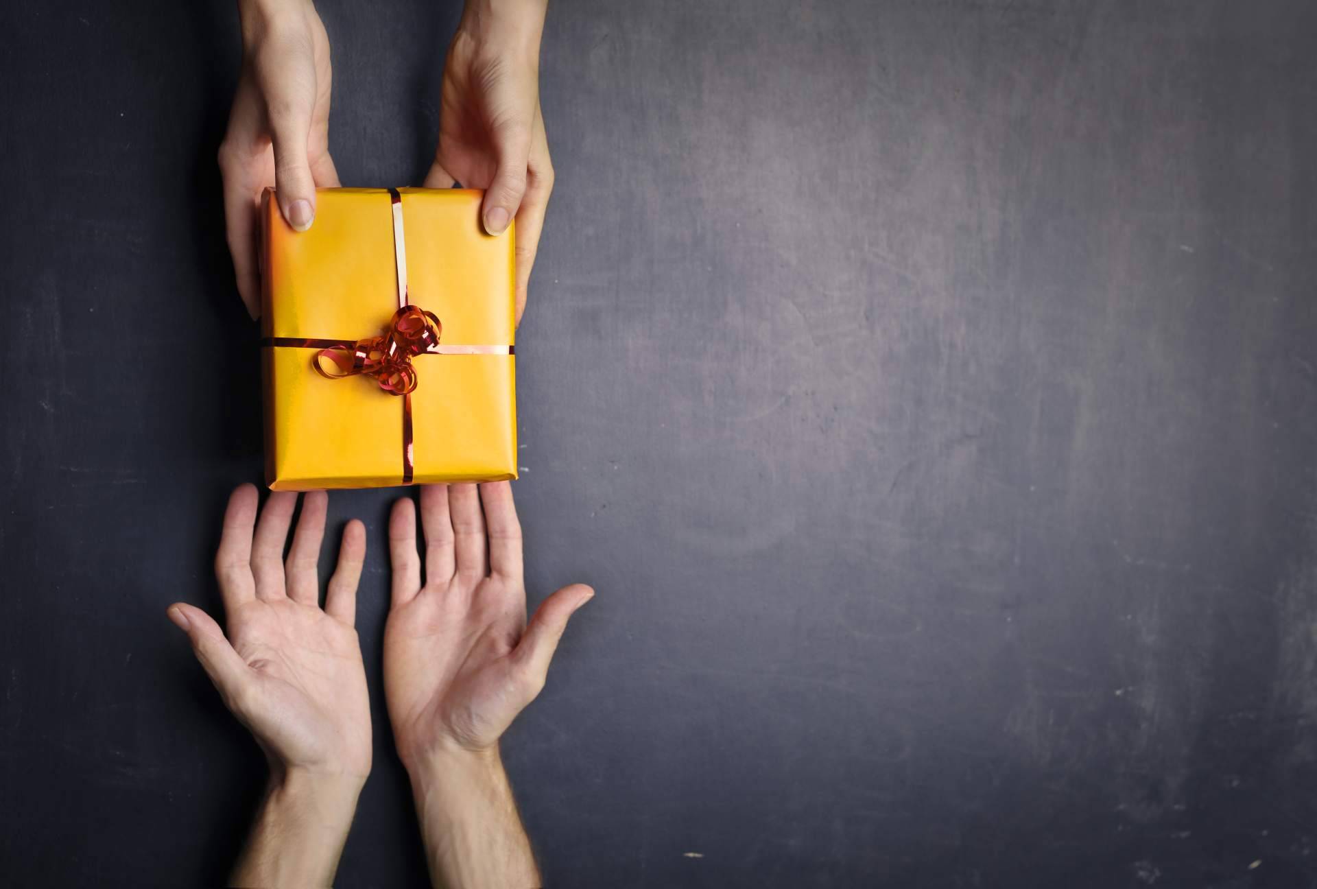 Regalar en Navidad artículos personalizados de la tienda Nakerband